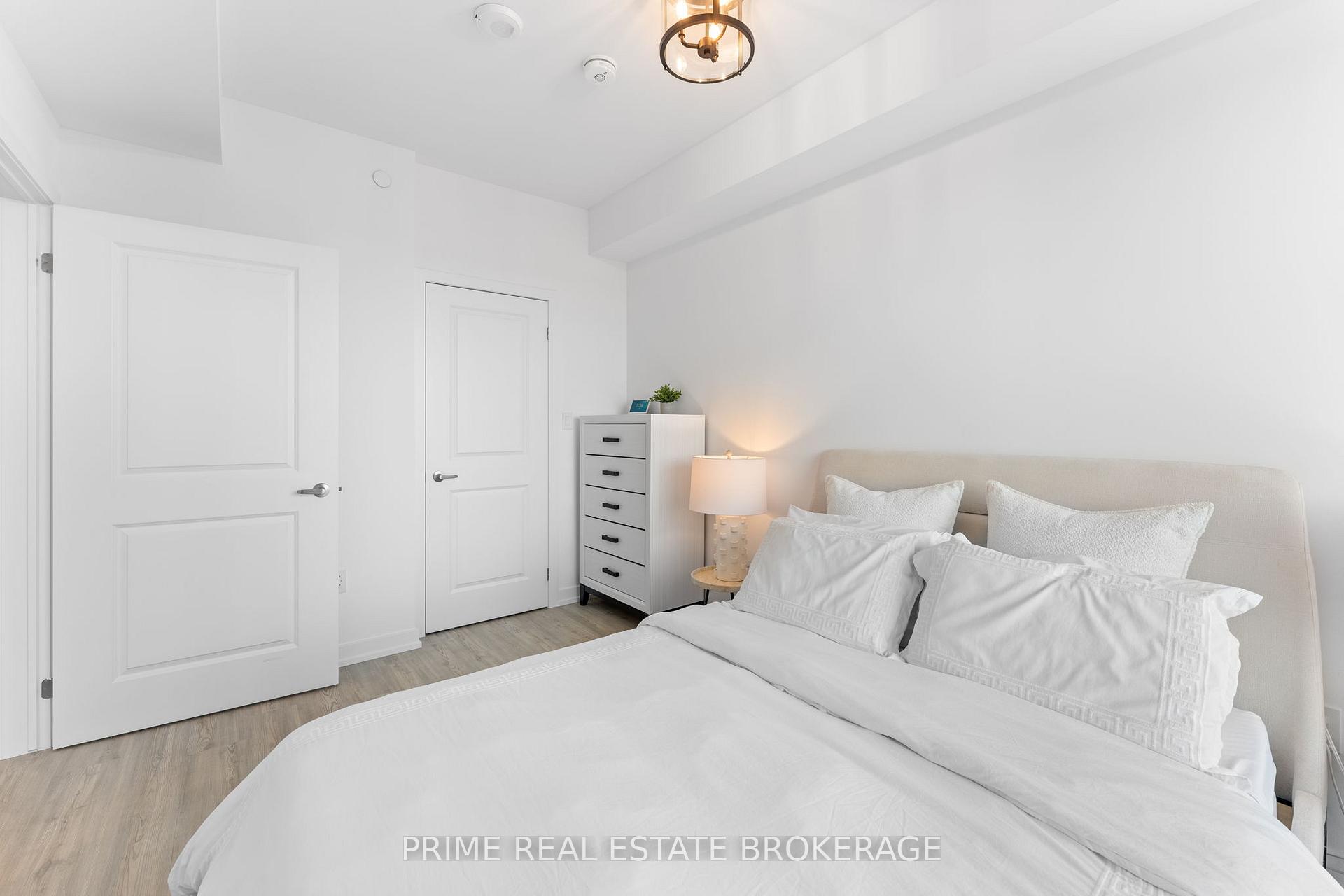 Photo 13 of Unit 711, 460 Dundas Street E, Hamilton, Waterdown — HOMEH
