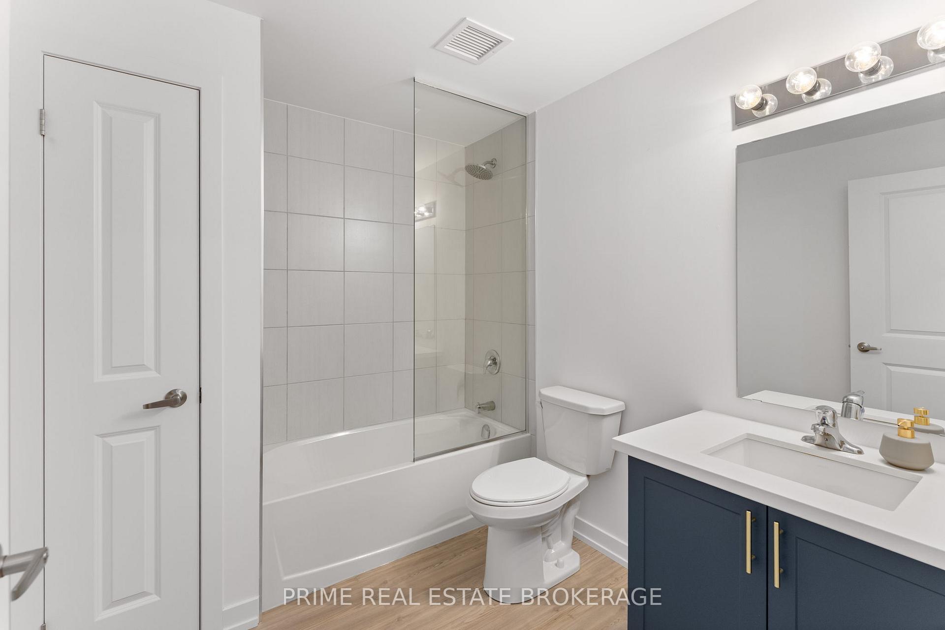 Photo 15 of Unit 711, 460 Dundas Street E, Hamilton, Waterdown — HOMEH
