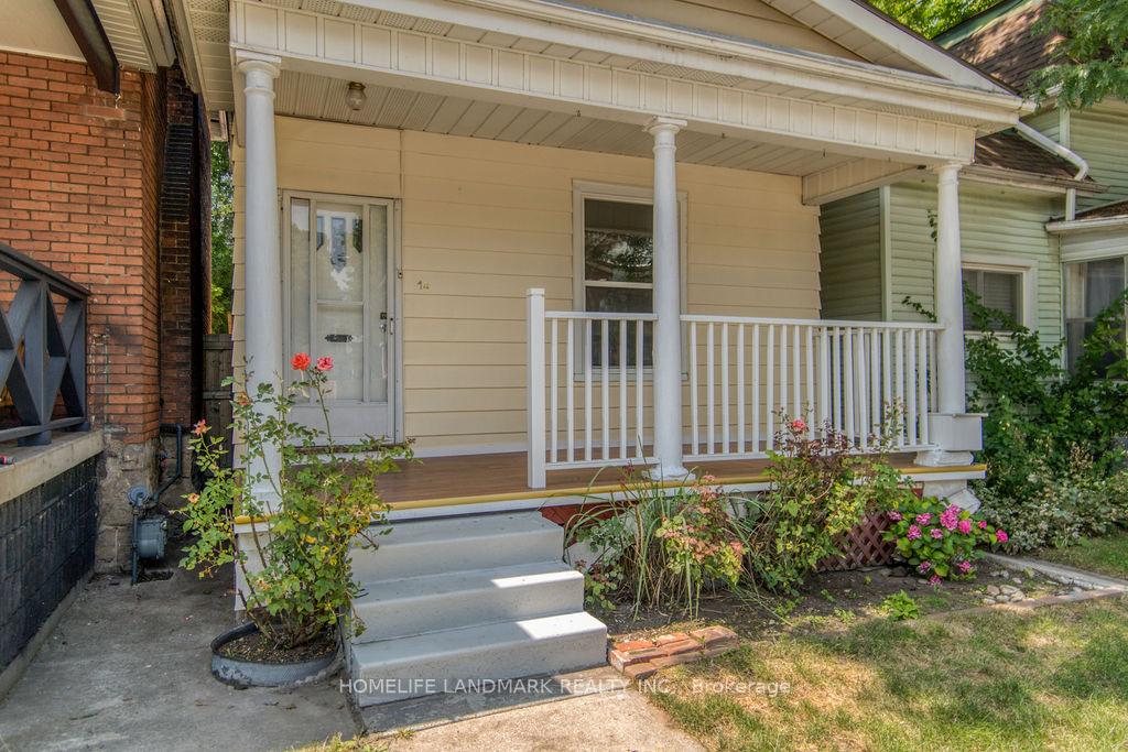 Photo 2 of 14 Arthur Avenue S, Hamilton, Gibson — HOMEH