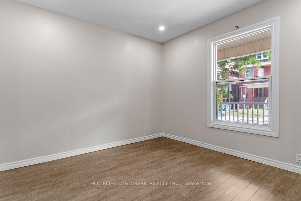 Photo 5 of 14 Arthur Avenue S, Hamilton, Gibson — HOMEH