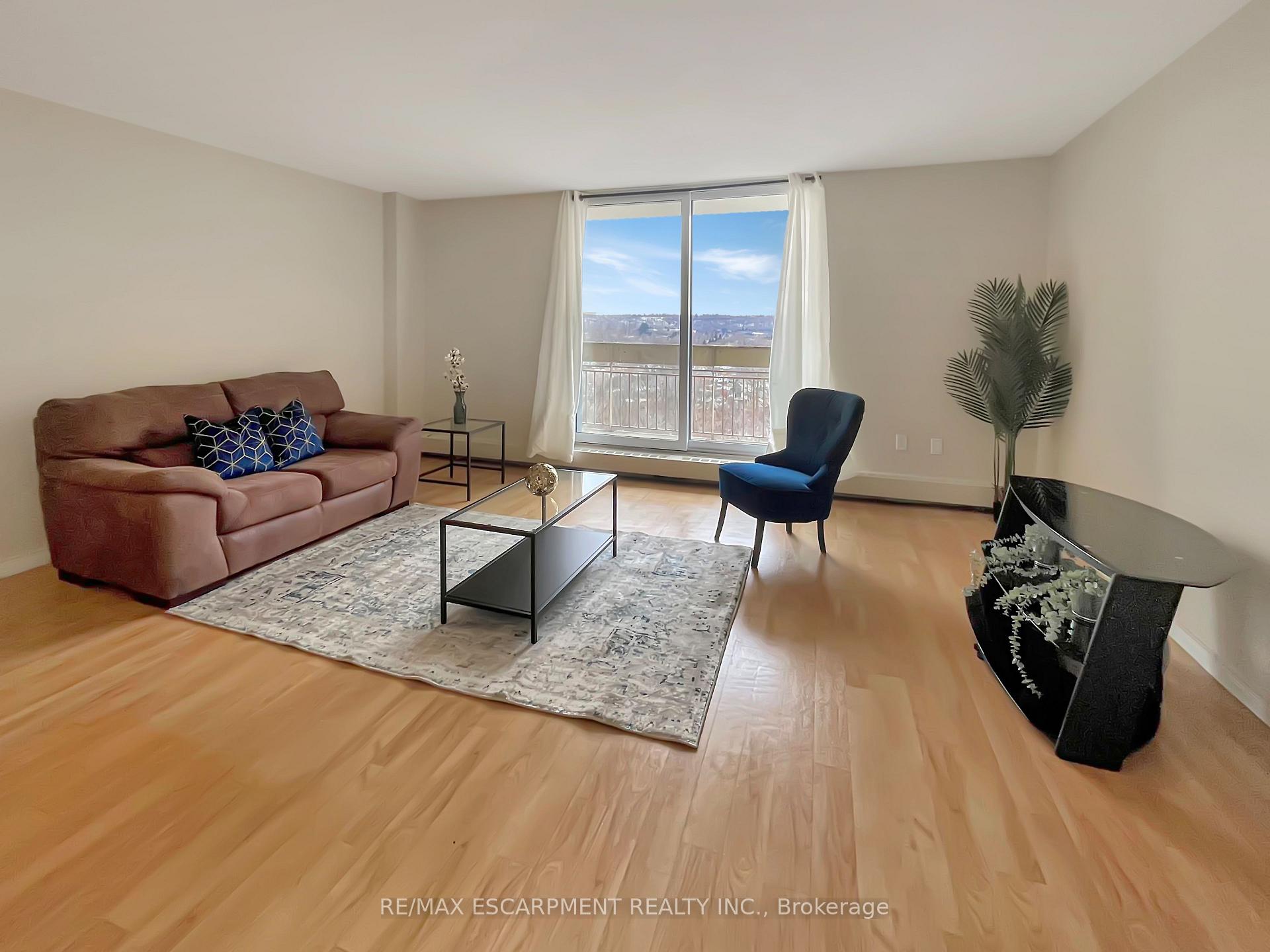 Photo 4 of Unit 712, 350 Quigley Road, Hamilton, Vincent — HOMEH