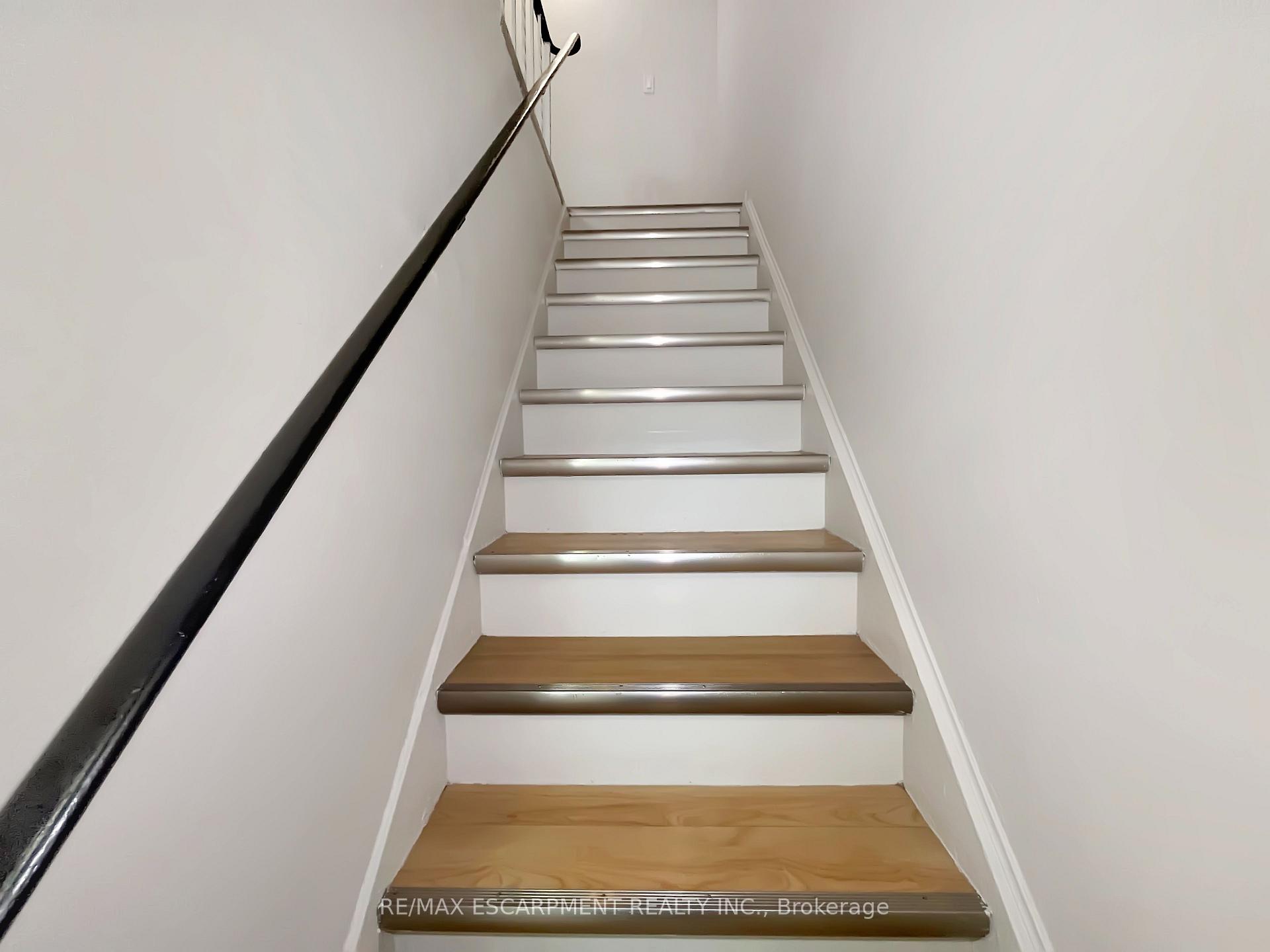 Photo 16 of Unit 712, 350 Quigley Road, Hamilton, Vincent — HOMEH