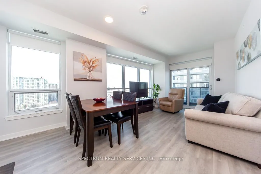 Photo 8 of Unit A-1007, 30 Upper Mall Way, Vaughan, Brownridge — HOMEH