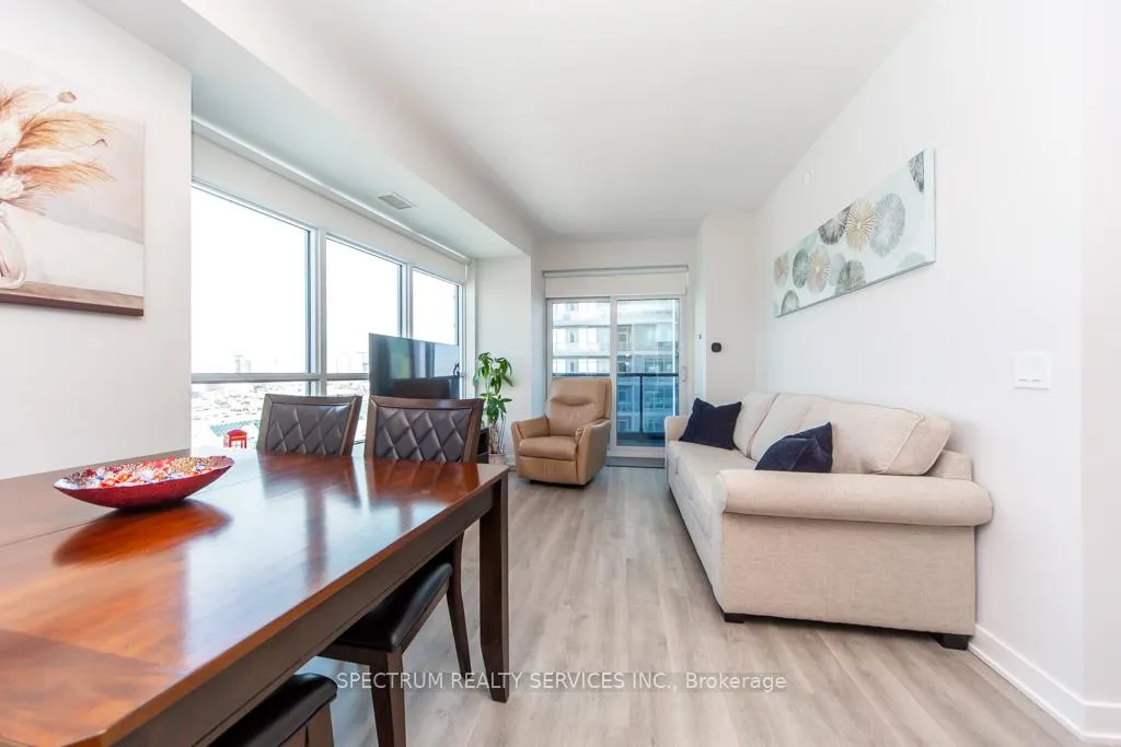 Photo 11 of Unit A-1007, 30 Upper Mall Way, Vaughan, Brownridge — HOMEH