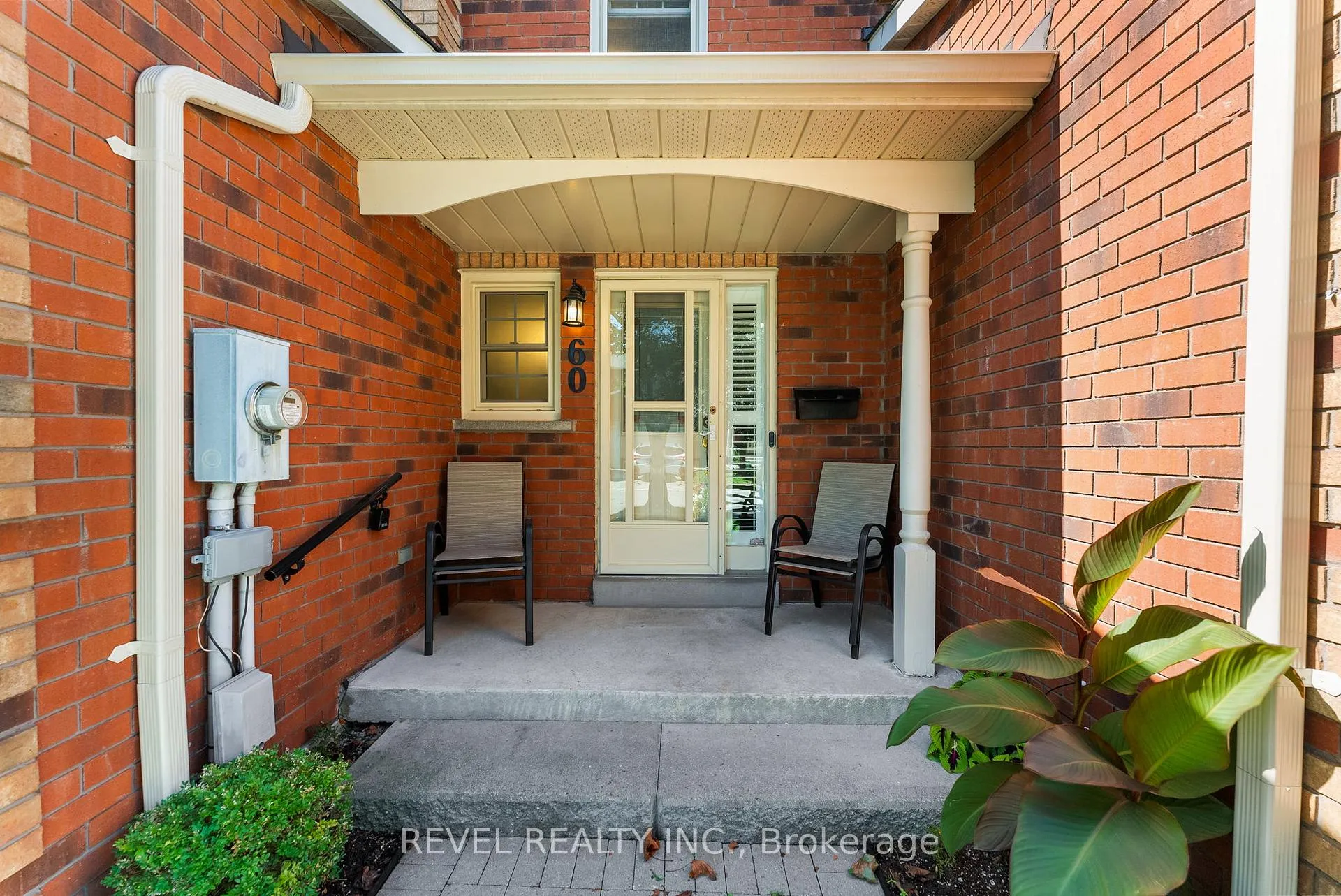 Photo 2 of Unit 60, 1610 Crawforth Street, Whitby, Blue Grass Meadows — HOMEH