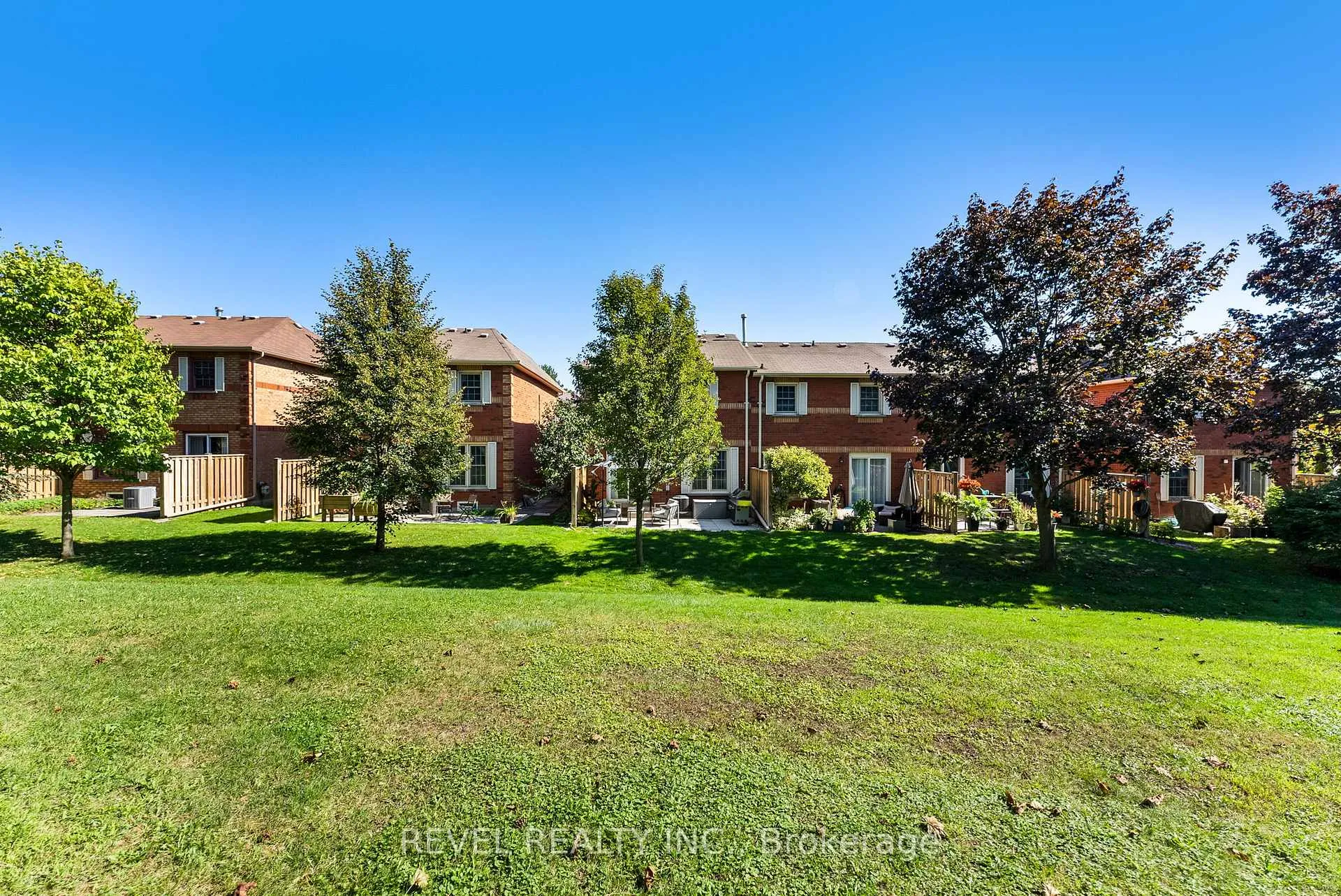 Photo 26 of Unit 60, 1610 Crawforth Street, Whitby, Blue Grass Meadows — HOMEH