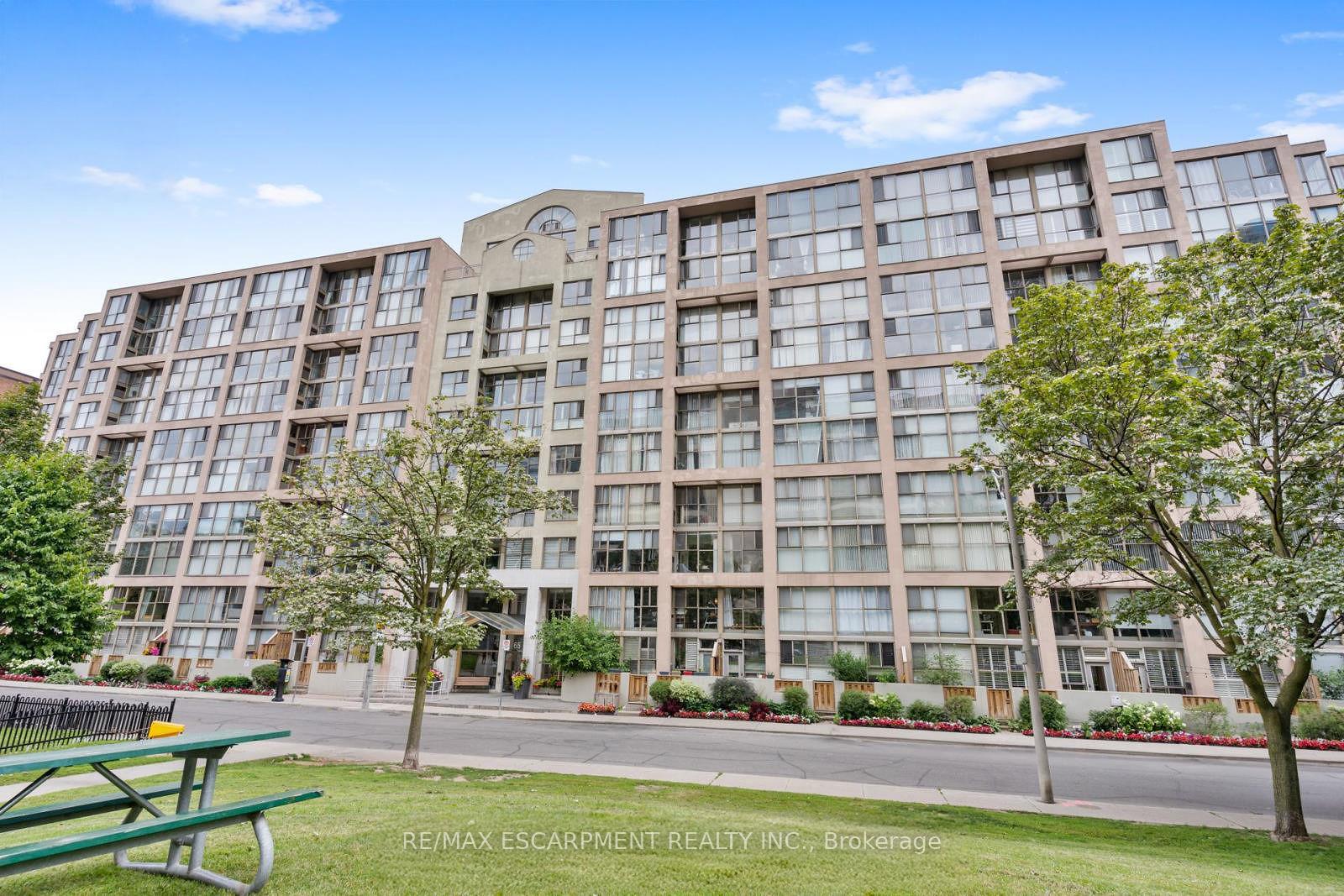 Photo 1 of Unit 811, 65 Scadding Avenue, Toronto, Waterfront Communities — HOMEH