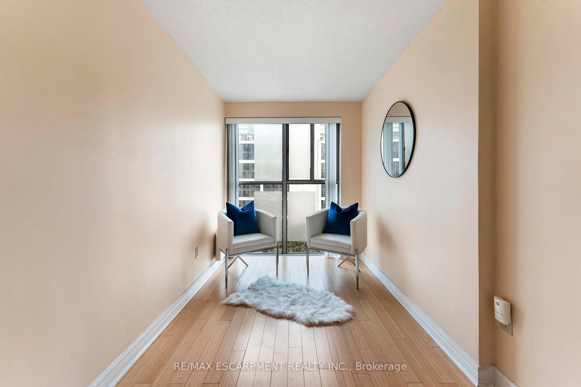 Photo 17 of Unit 811, 65 Scadding Avenue, Toronto, Waterfront Communities — HOMEH
