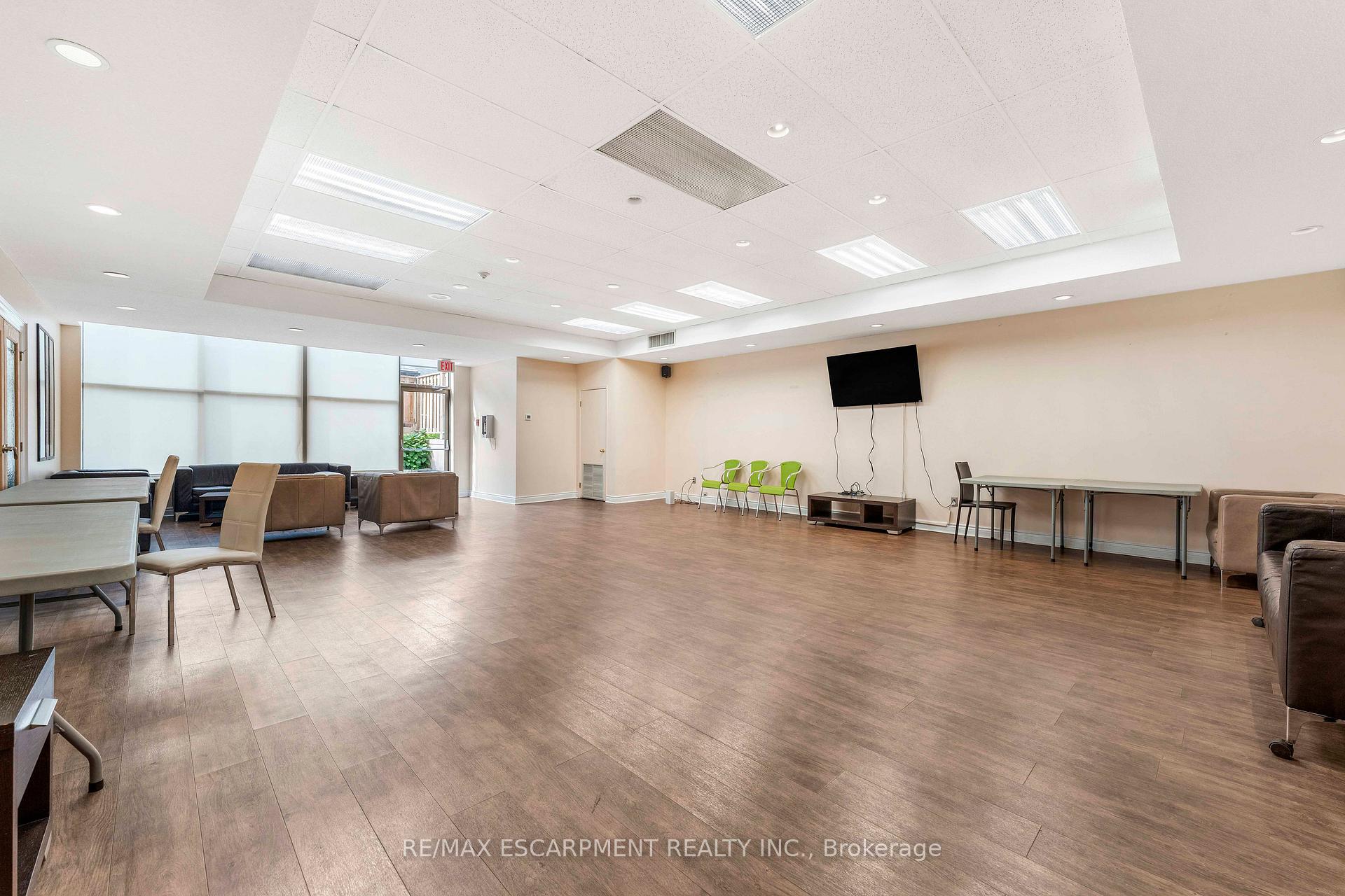 Photo 27 of Unit 811, 65 Scadding Avenue, Toronto, Waterfront Communities — HOMEH