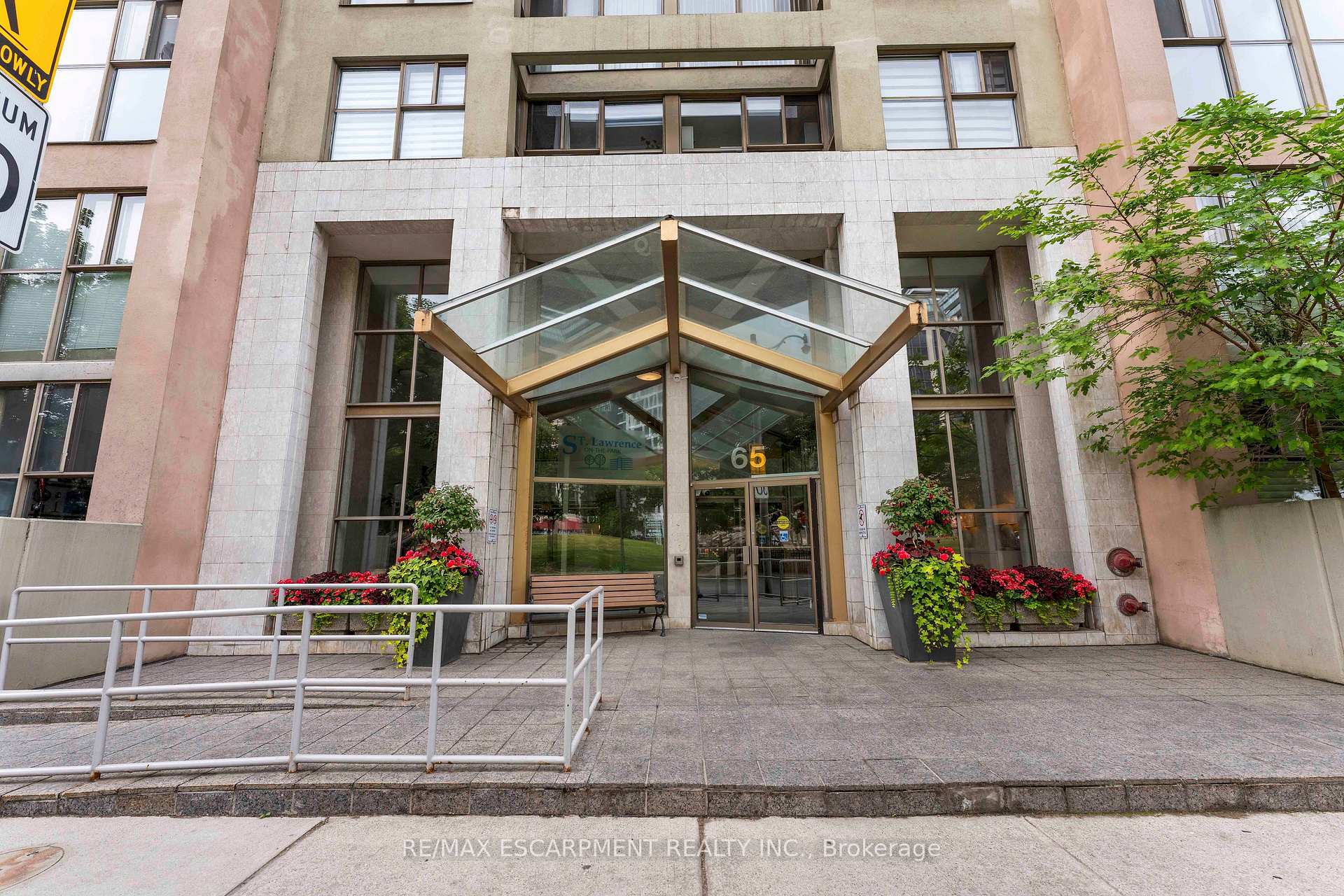Photo 34 of Unit 811, 65 Scadding Avenue, Toronto, Waterfront Communities — HOMEH