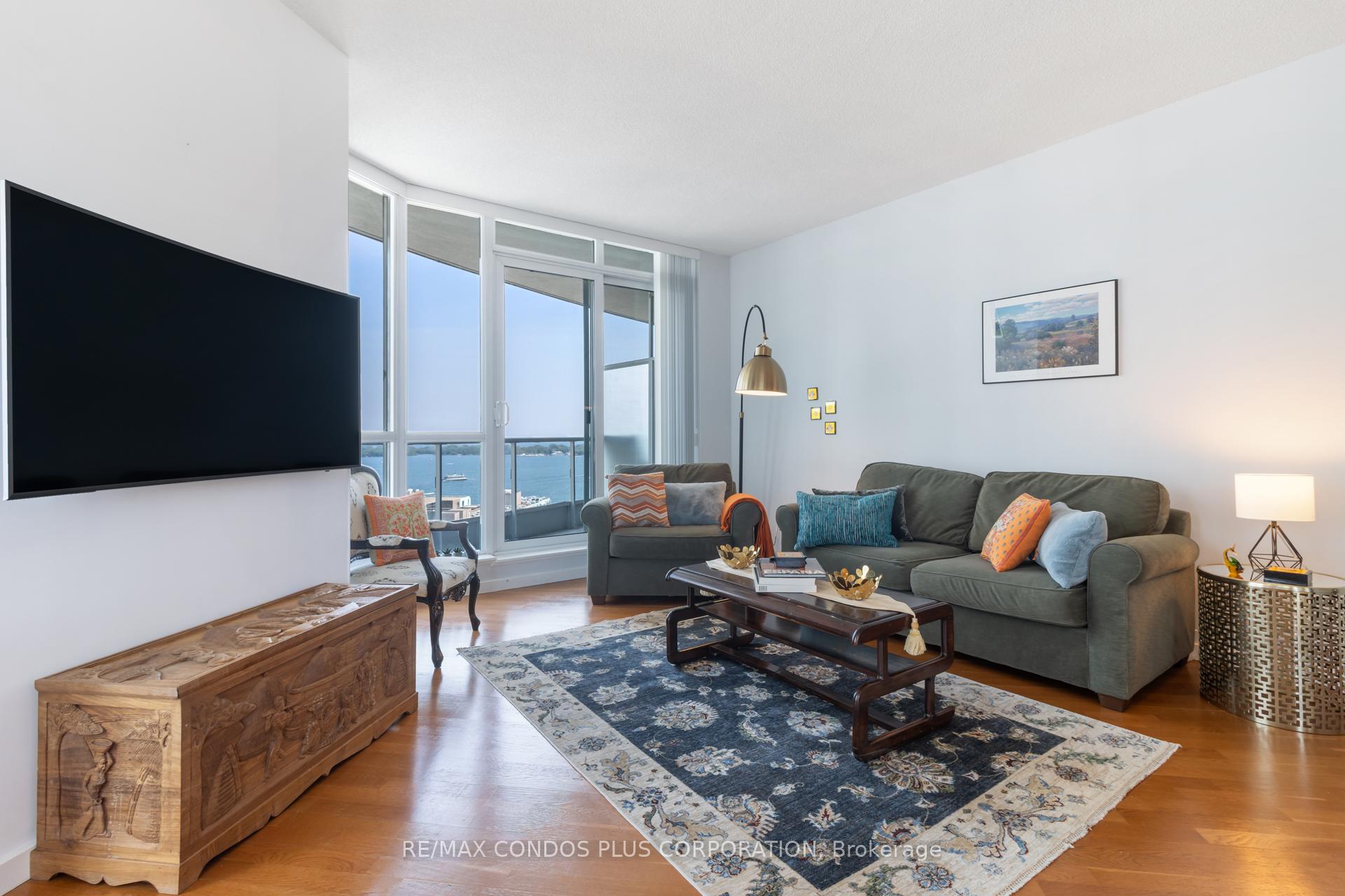 Photo 10 of Unit 2302, 218 Queens Quay W, Toronto, Waterfront Communities — HOMEH