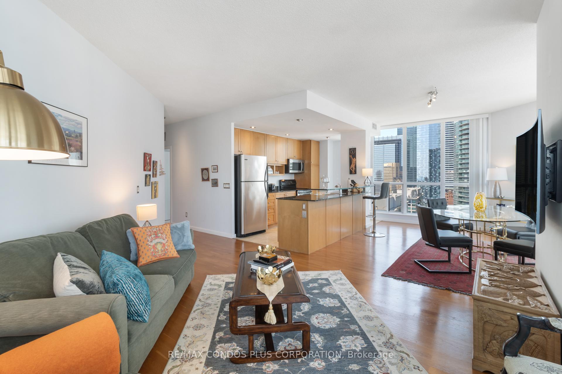 Photo 12 of Unit 2302, 218 Queens Quay W, Toronto, Waterfront Communities — HOMEH