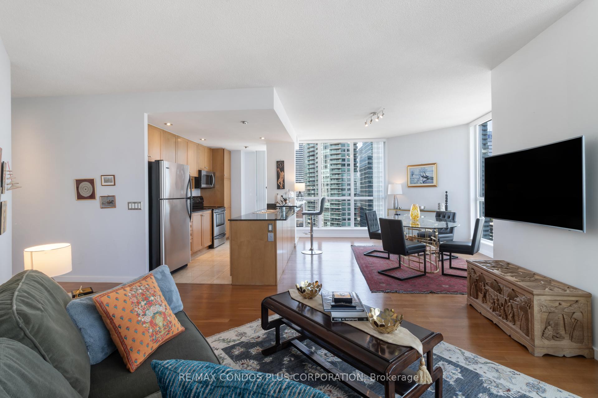 Photo 13 of Unit 2302, 218 Queens Quay W, Toronto, Waterfront Communities — HOMEH