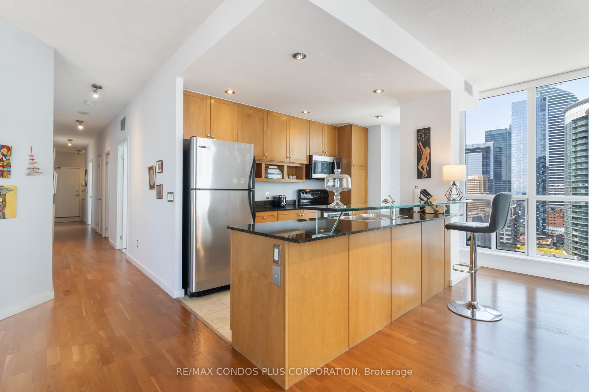 Photo 18 of Unit 2302, 218 Queens Quay W, Toronto, Waterfront Communities — HOMEH