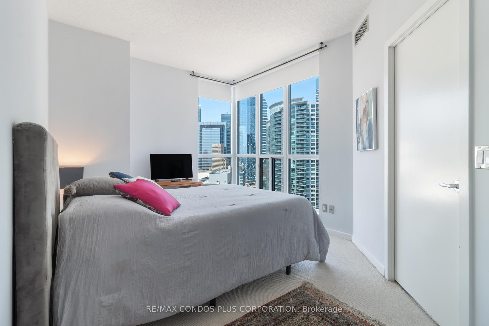 Photo 30 of Unit 2302, 218 Queens Quay W, Toronto, Waterfront Communities — HOMEH