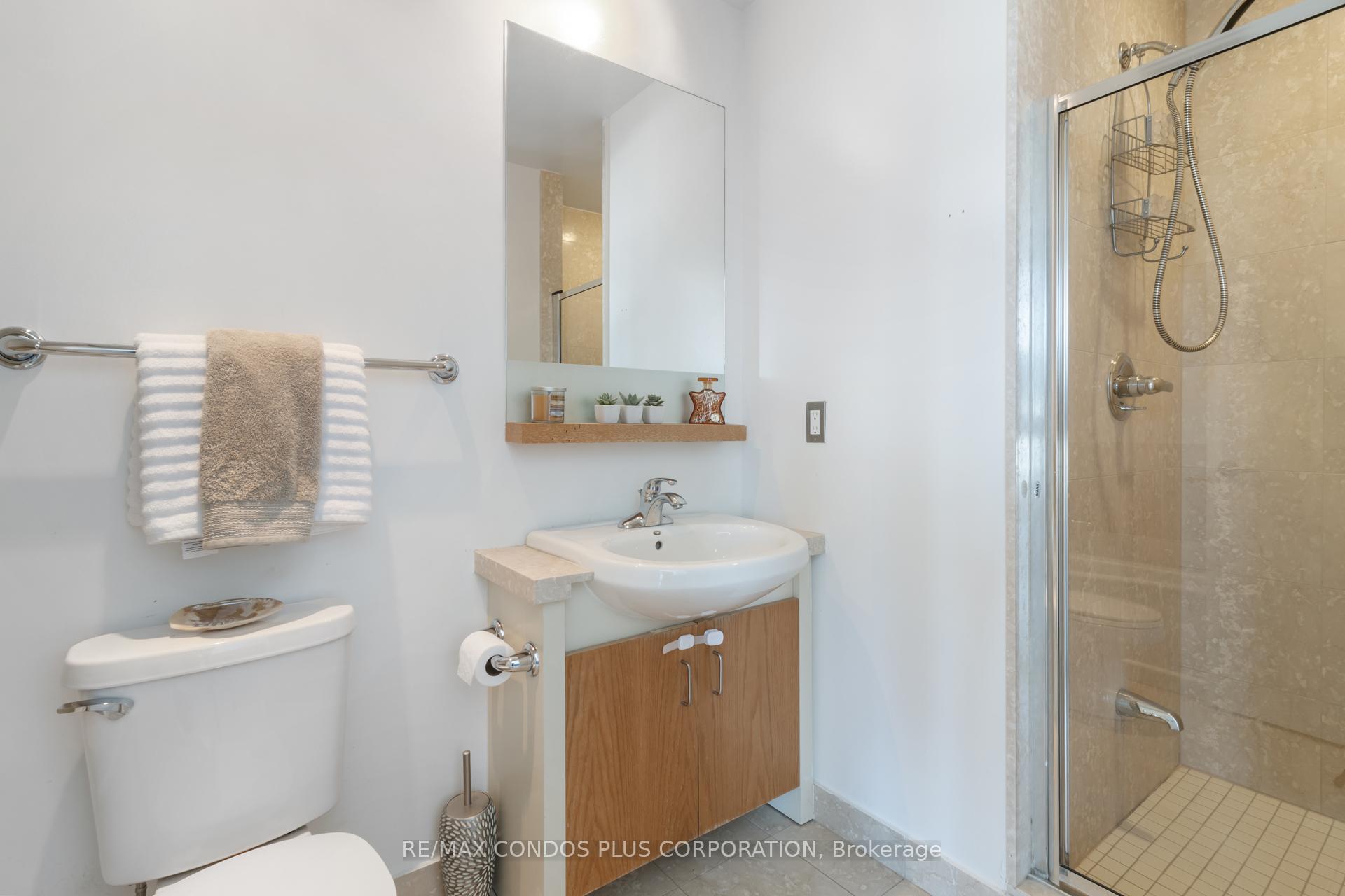 Photo 35 of Unit 2302, 218 Queens Quay W, Toronto, Waterfront Communities — HOMEH