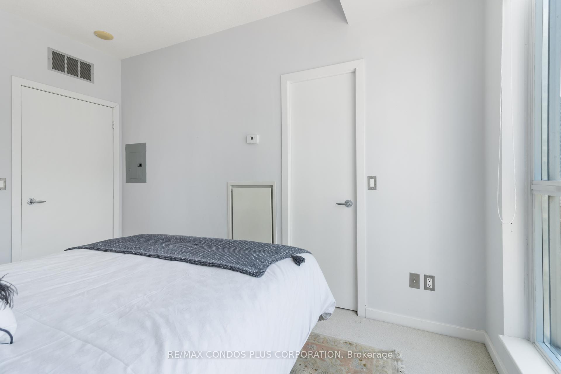 Photo 40 of Unit 2302, 218 Queens Quay W, Toronto, Waterfront Communities — HOMEH