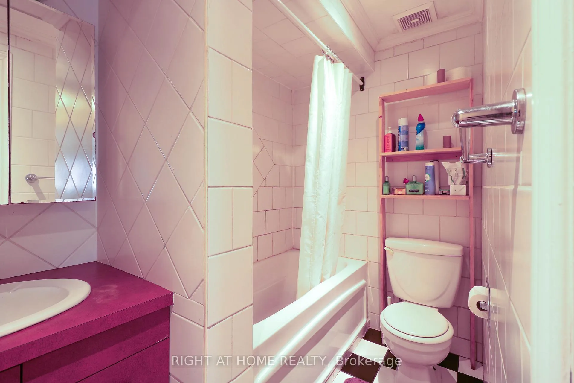 Photo 14 of Unit A, 311 Presland Road, Ottawa, Overbrook/Castle Heights — HOMEH