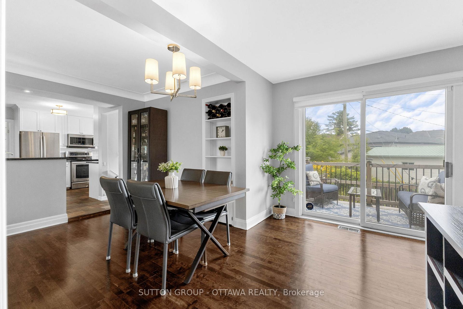 Photo 5 of 22 Phillip Drive, Ottawa, Borden Farm/Stewart Farm/Carleton Heights/Parkwood Hills — HOMEH
