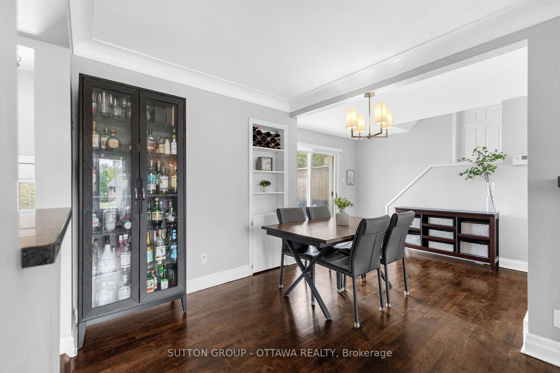 Photo 7 of 22 Phillip Drive, Ottawa, Borden Farm/Stewart Farm/Carleton Heights/Parkwood Hills — HOMEH