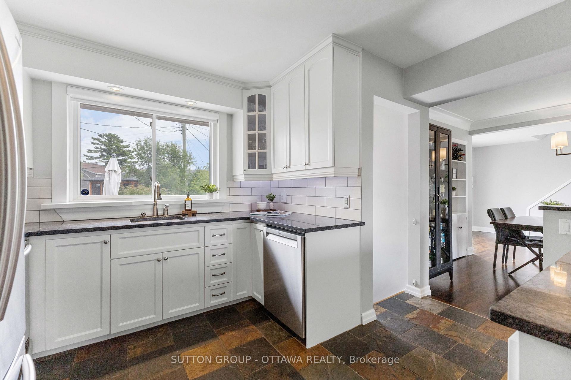 Photo 13 of 22 Phillip Drive, Ottawa, Borden Farm/Stewart Farm/Carleton Heights/Parkwood Hills — HOMEH
