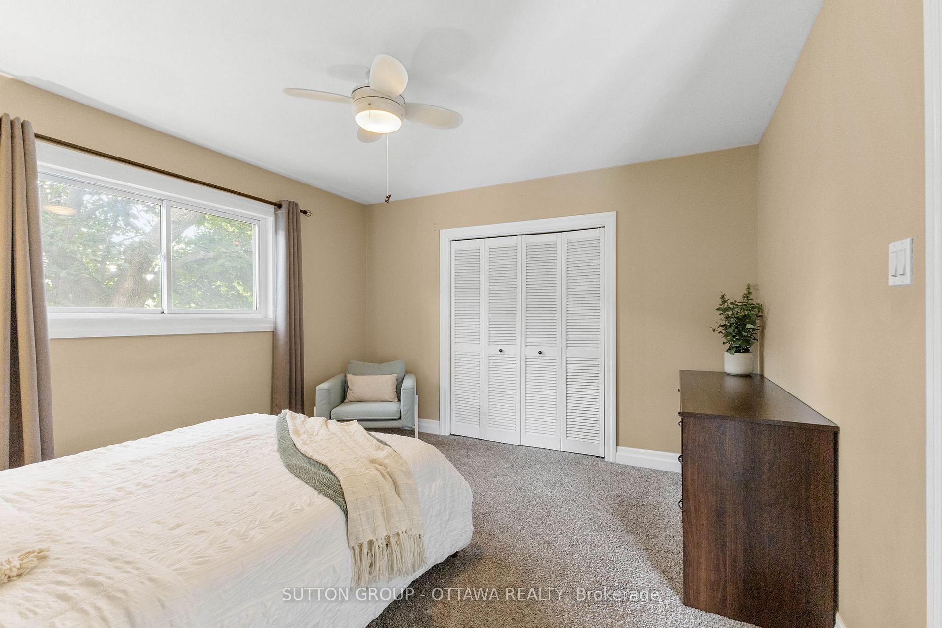 Photo 18 of 22 Phillip Drive, Ottawa, Borden Farm/Stewart Farm/Carleton Heights/Parkwood Hills — HOMEH