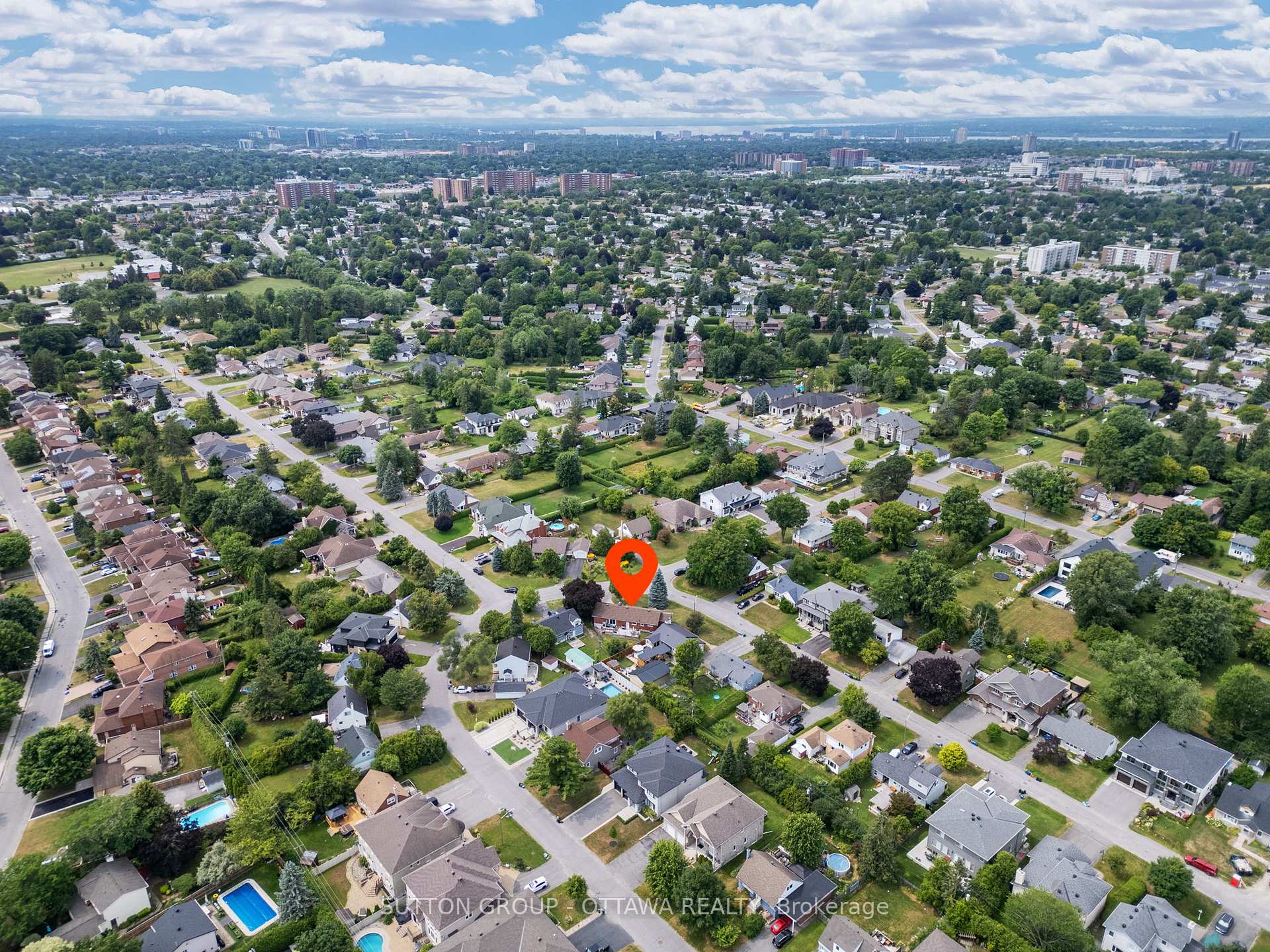 Photo 32 of 22 Phillip Drive, Ottawa, Borden Farm/Stewart Farm/Carleton Heights/Parkwood Hills — HOMEH