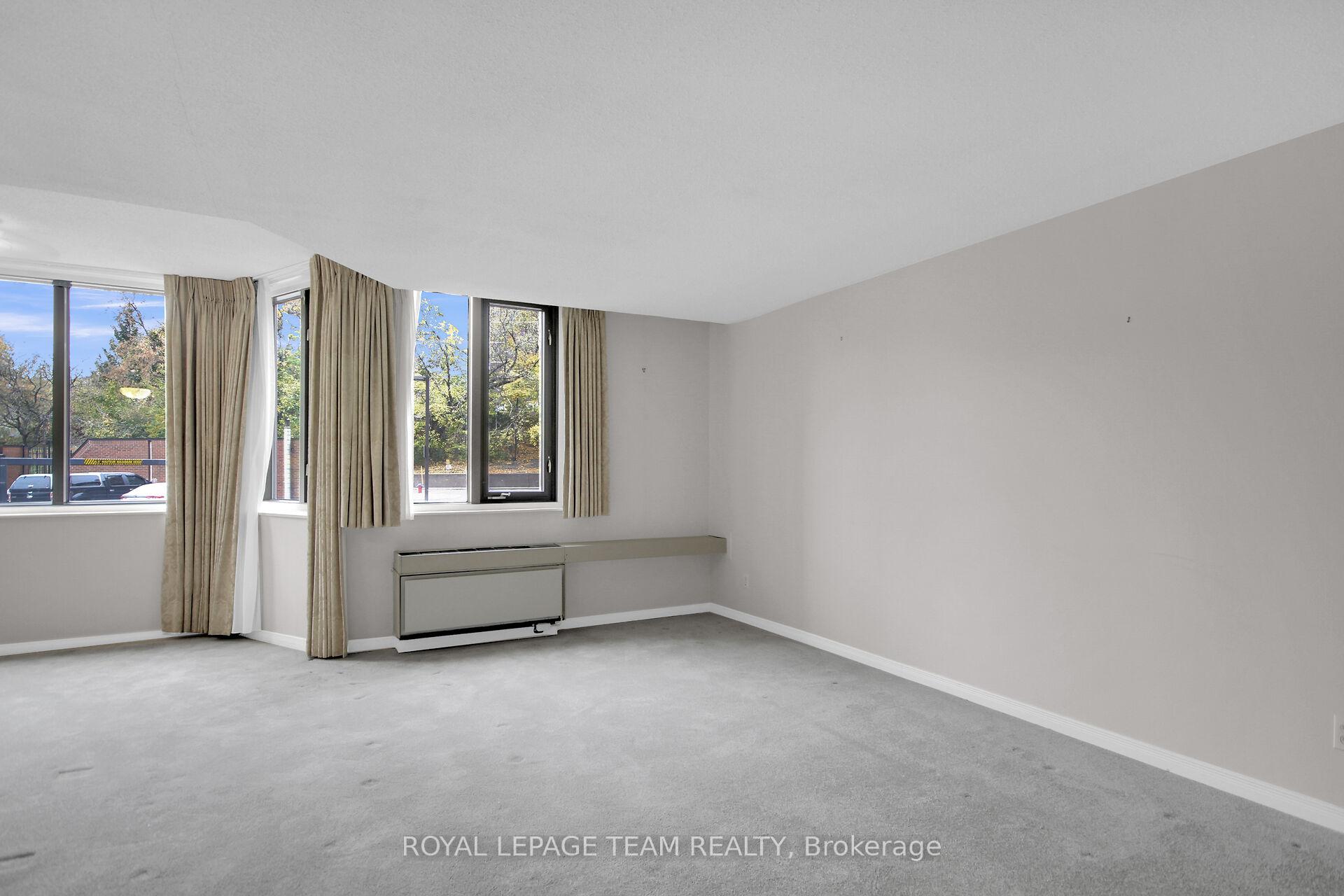 Photo 8 of Unit 301, 2871 Richmond Road, Ottawa, Britannia Heights — HOMEH