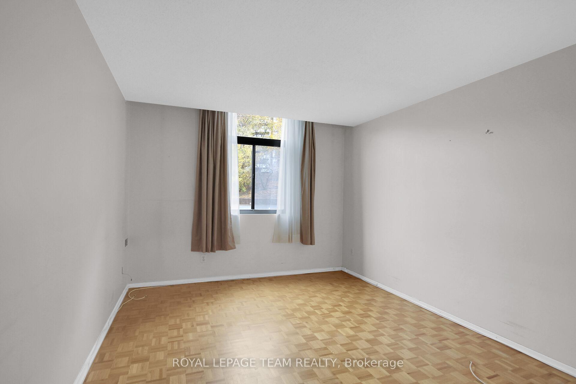 Photo 21 of Unit 301, 2871 Richmond Road, Ottawa, Britannia Heights — HOMEH