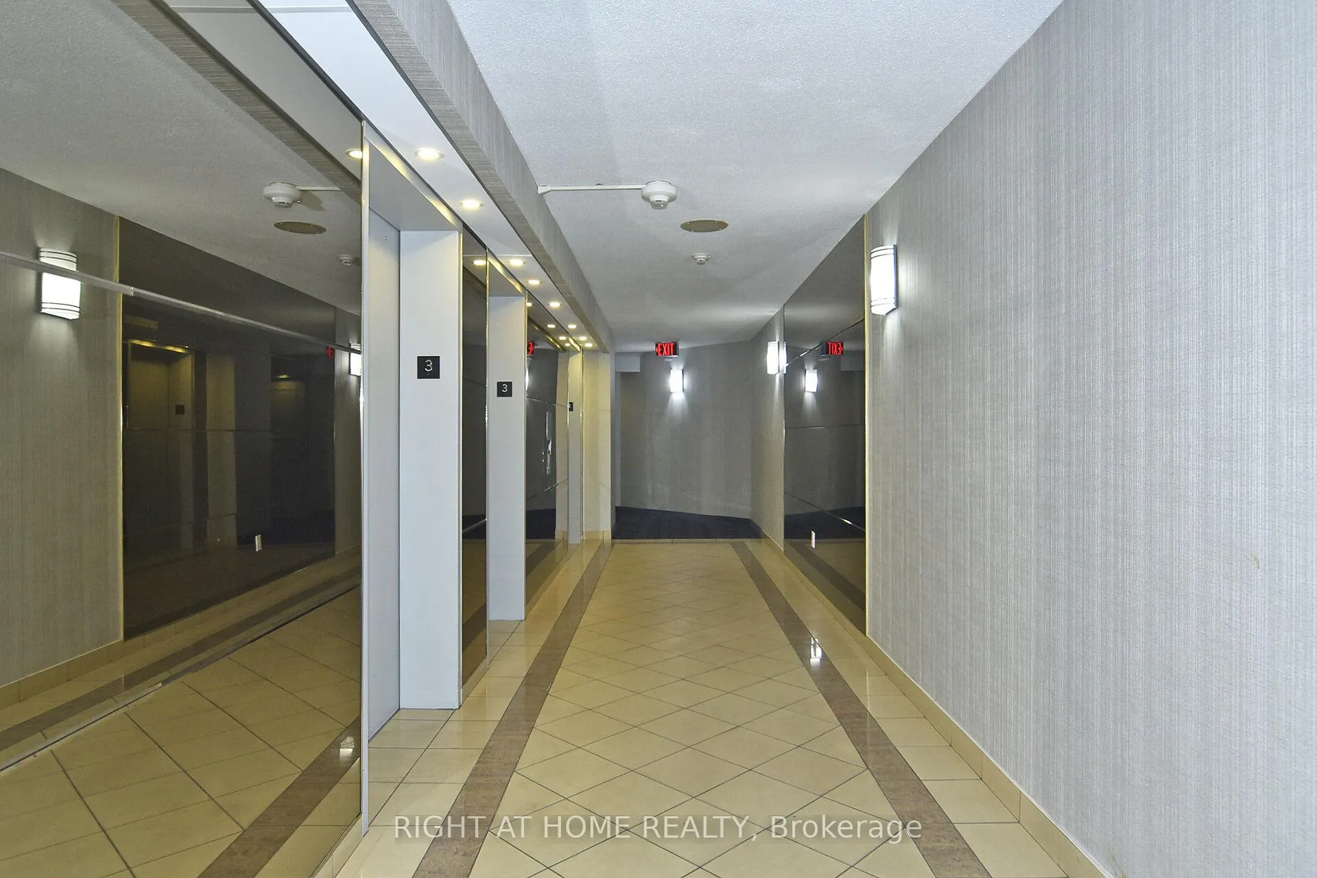 Photo 7 of Unit 314, 7440 Bathurst Street, Vaughan, Brownridge — HOMEH