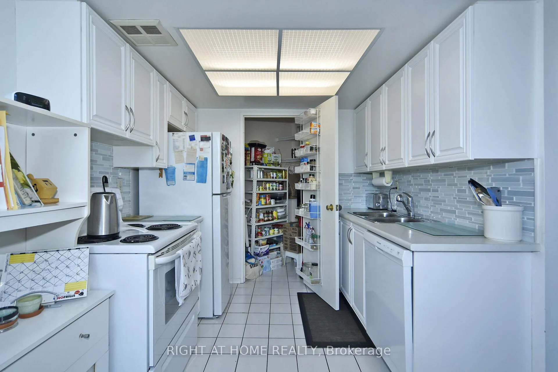 Photo 24 of Unit 314, 7440 Bathurst Street, Vaughan, Brownridge — HOMEH