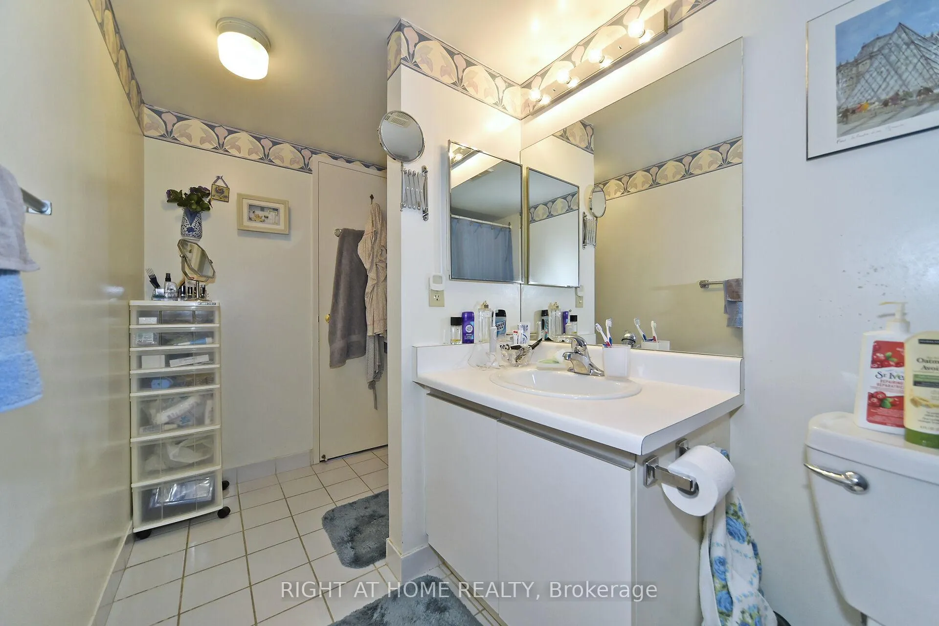 Photo 35 of Unit 314, 7440 Bathurst Street, Vaughan, Brownridge — HOMEH