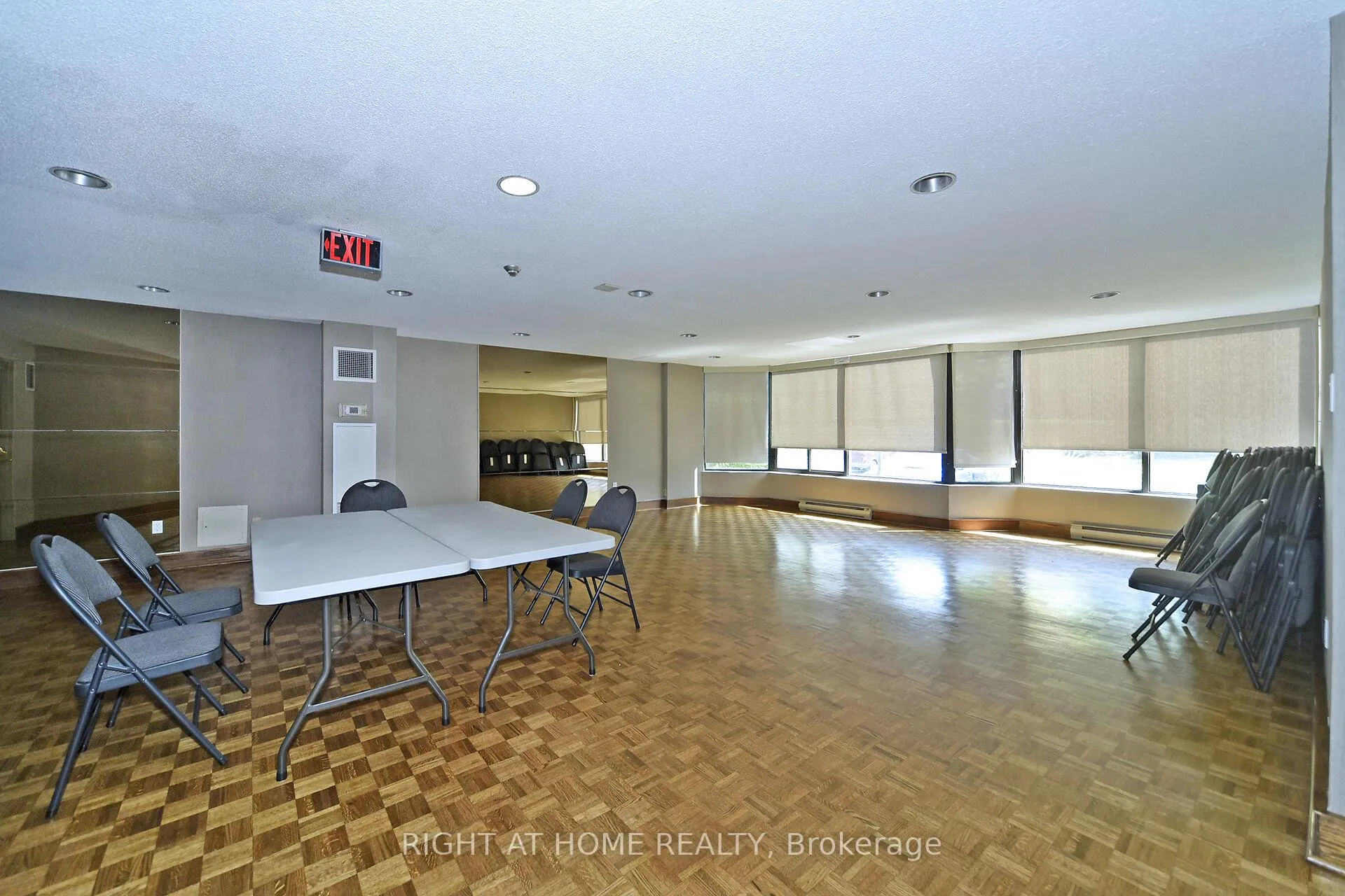 Photo 41 of Unit 314, 7440 Bathurst Street, Vaughan, Brownridge — HOMEH