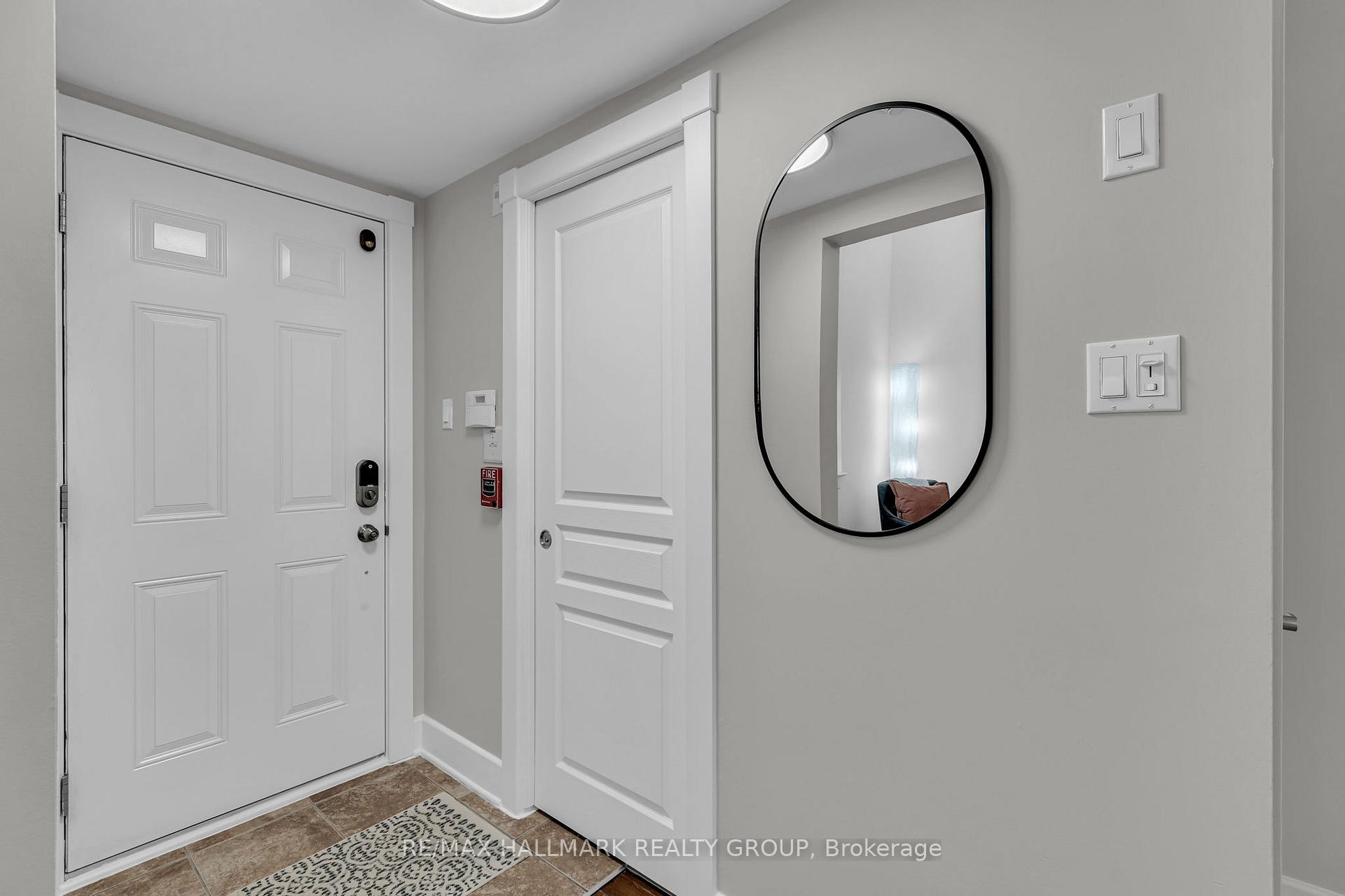 Photo 6 of Unit D124, 124 Guigues Avenue, Ottawa, Lower Town/Byward Market — HOMEH