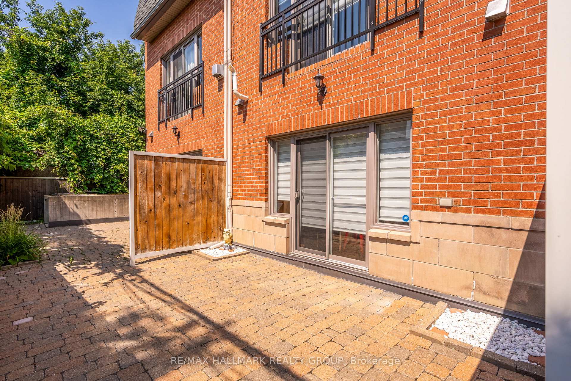 Photo 37 of Unit D124, 124 Guigues Avenue, Ottawa, Lower Town/Byward Market — HOMEH