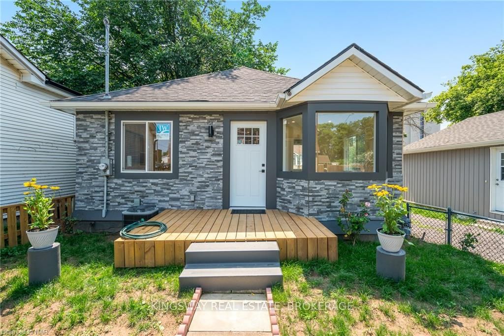 Photo 1 of 38 Division Street, St. Catharines, E. Chester — HOMEH