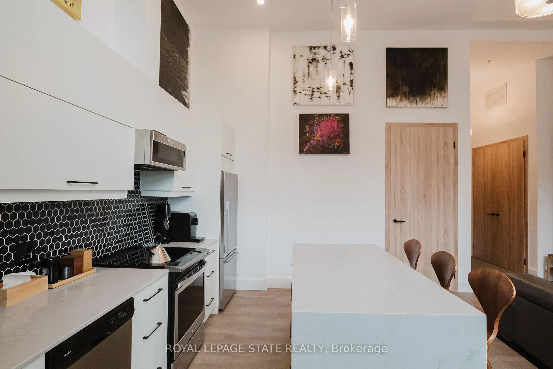 Photo 16 of Unit LPH13, 118 King Street, Hamilton, Beasley — HOMEH