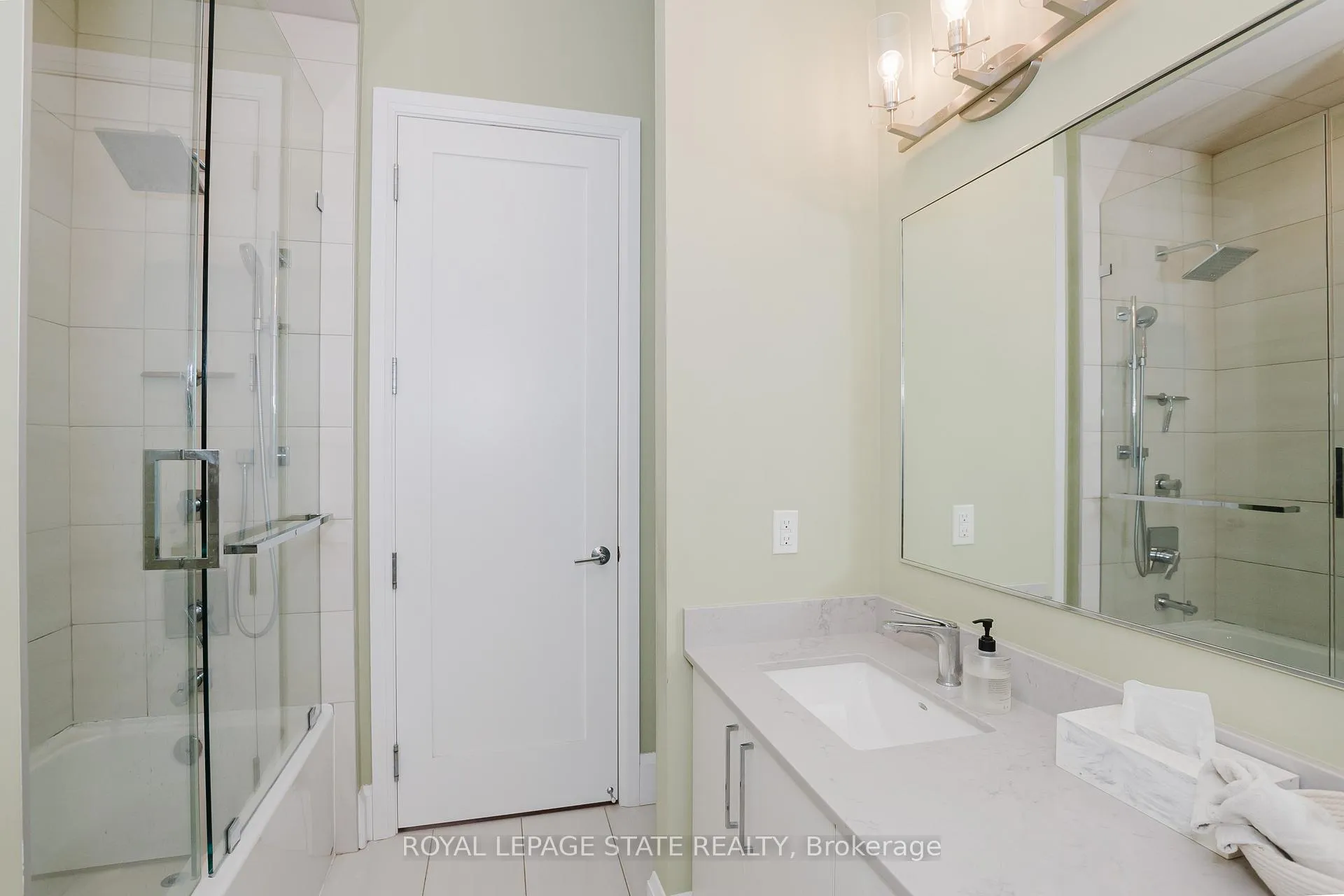 Photo 24 of Unit LPH13, 118 King Street, Hamilton, Beasley — HOMEH