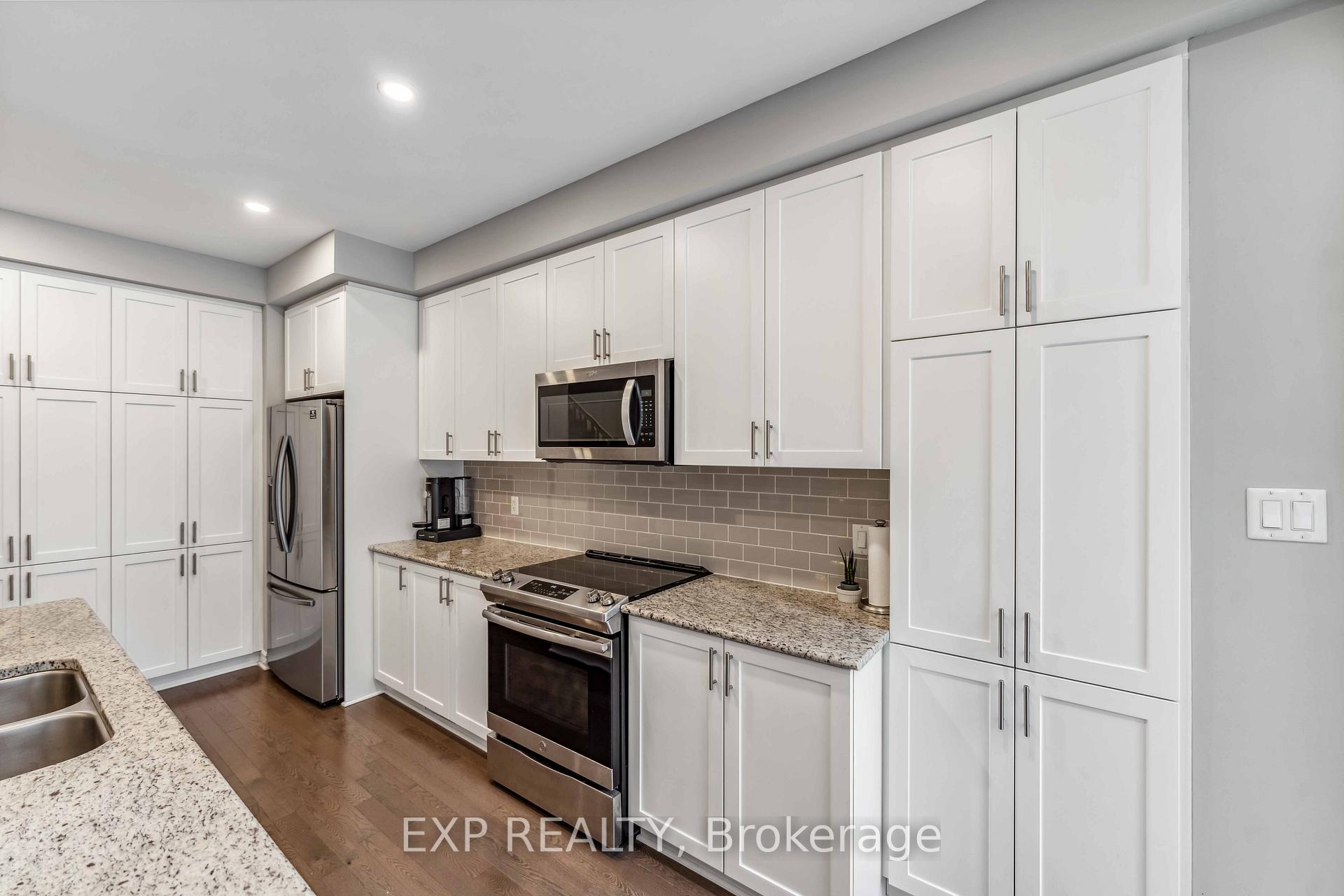 Photo 11 of 4025 Kelly Farm Drive, Ottawa, Blossom Park/Kemp Park/Findlay Creek — HOMEH