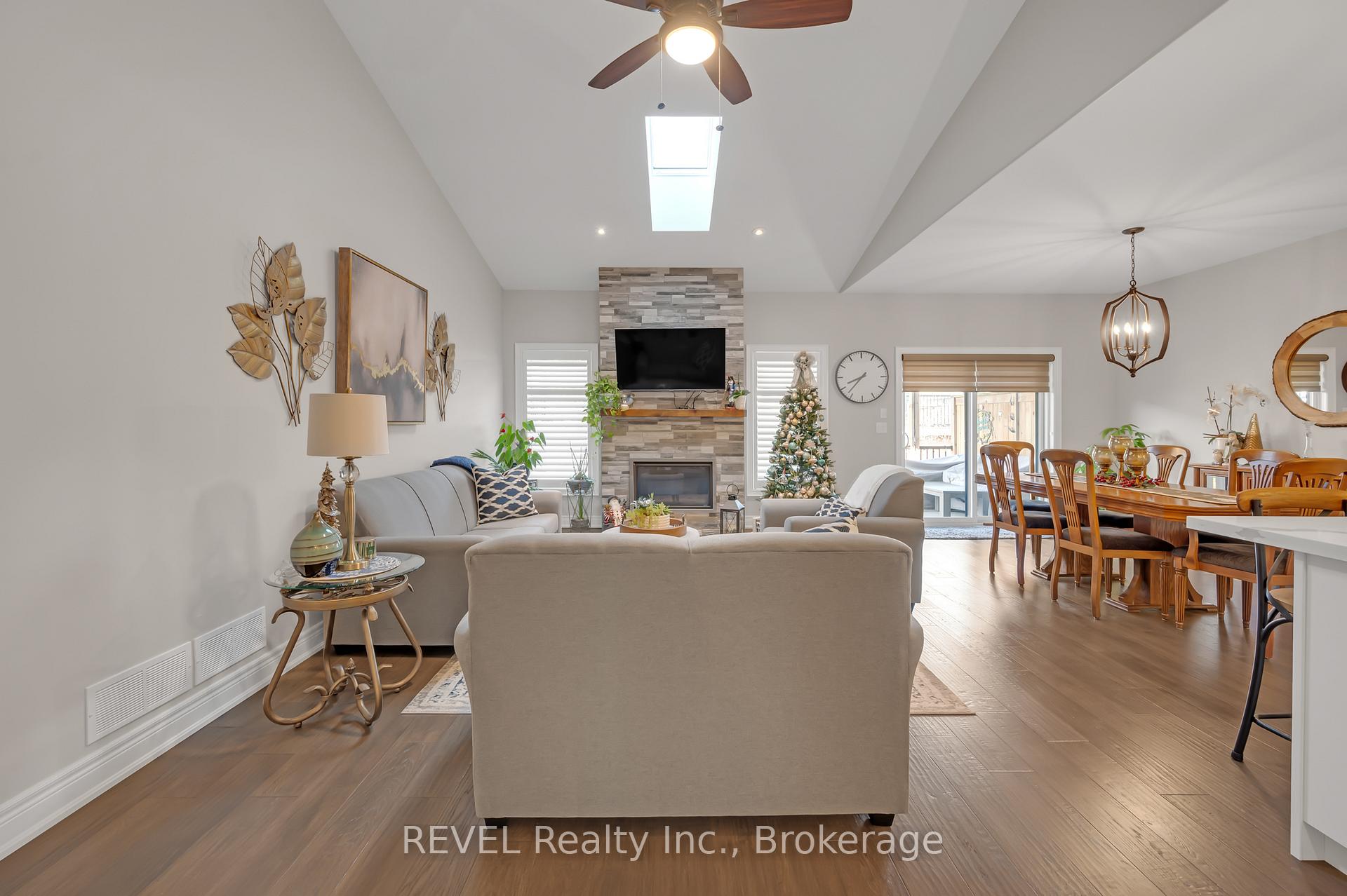 Photo 11 of Unit 49, 180 Port Robinson Road, Pelham, Fonthill — HOMEH