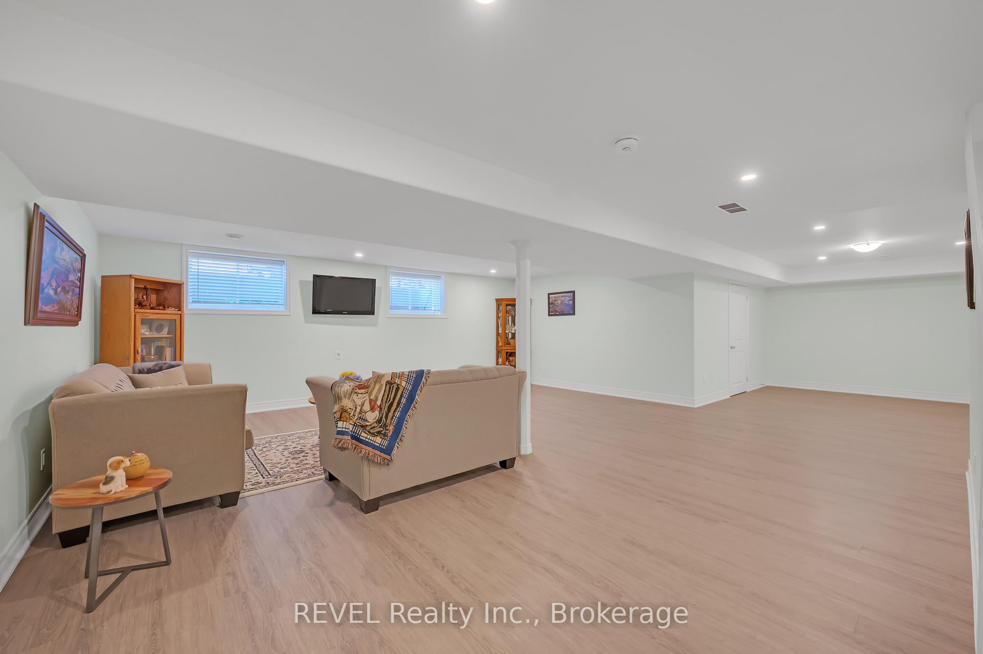 Photo 24 of Unit 49, 180 Port Robinson Road, Pelham, Fonthill — HOMEH