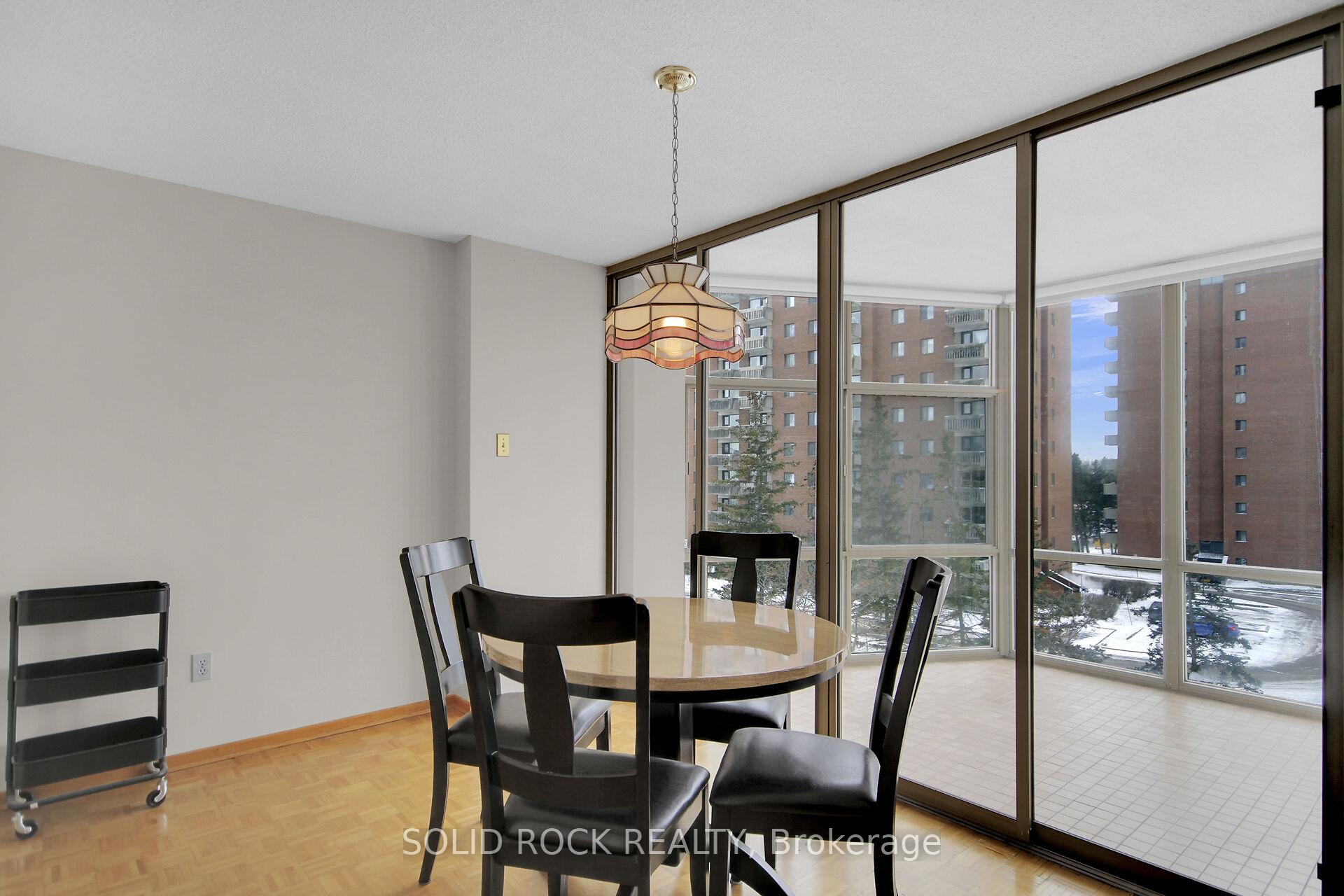 Photo 6 of Unit 404, 2759 Carousel Crescent, Ottawa, Emerald Woods/Sawmill Creek — HOMEH