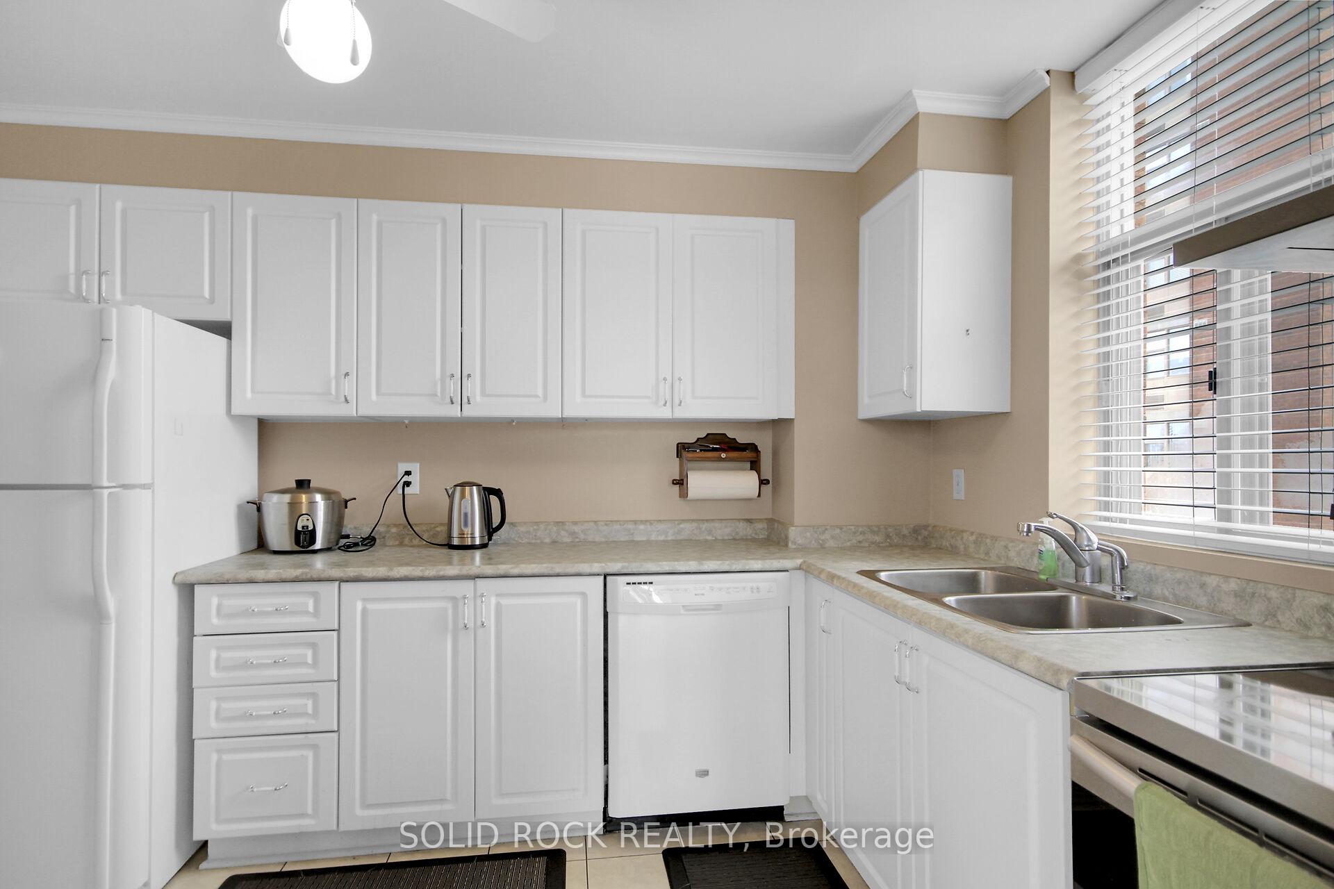 Photo 15 of Unit 404, 2759 Carousel Crescent, Ottawa, Emerald Woods/Sawmill Creek — HOMEH