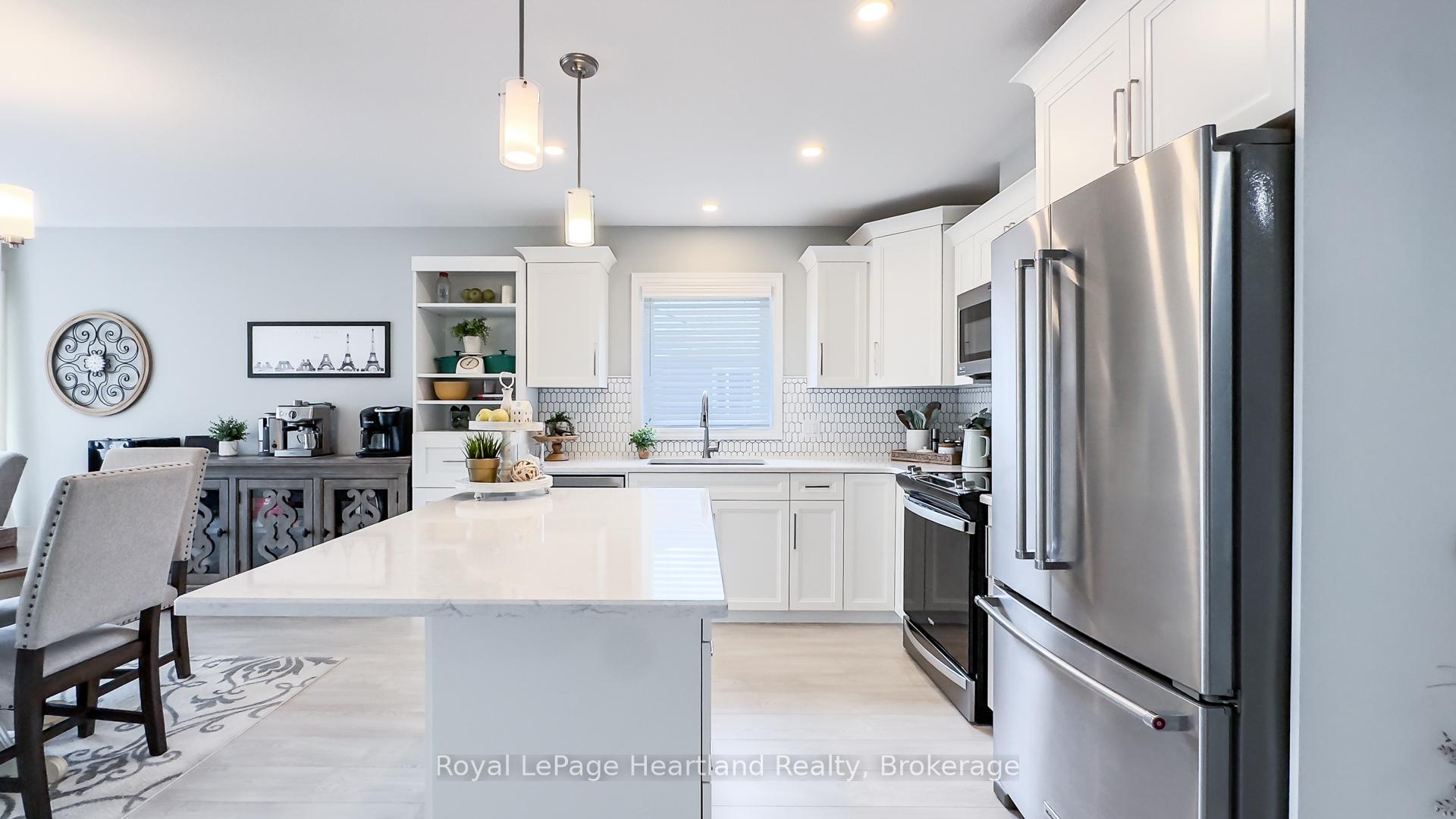 Photo 10 of 103 Huron Heights Drive, Ashfield-Colborne-Wawanosh, Colborne — HOMEH