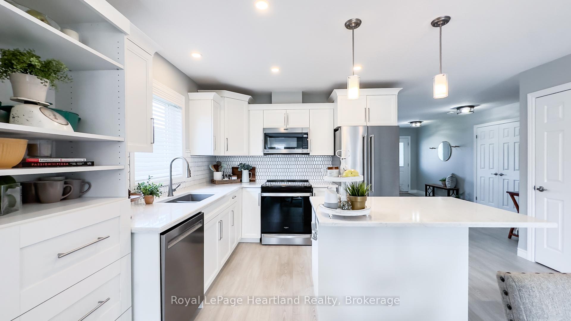 Photo 15 of 103 Huron Heights Drive, Ashfield-Colborne-Wawanosh, Colborne — HOMEH