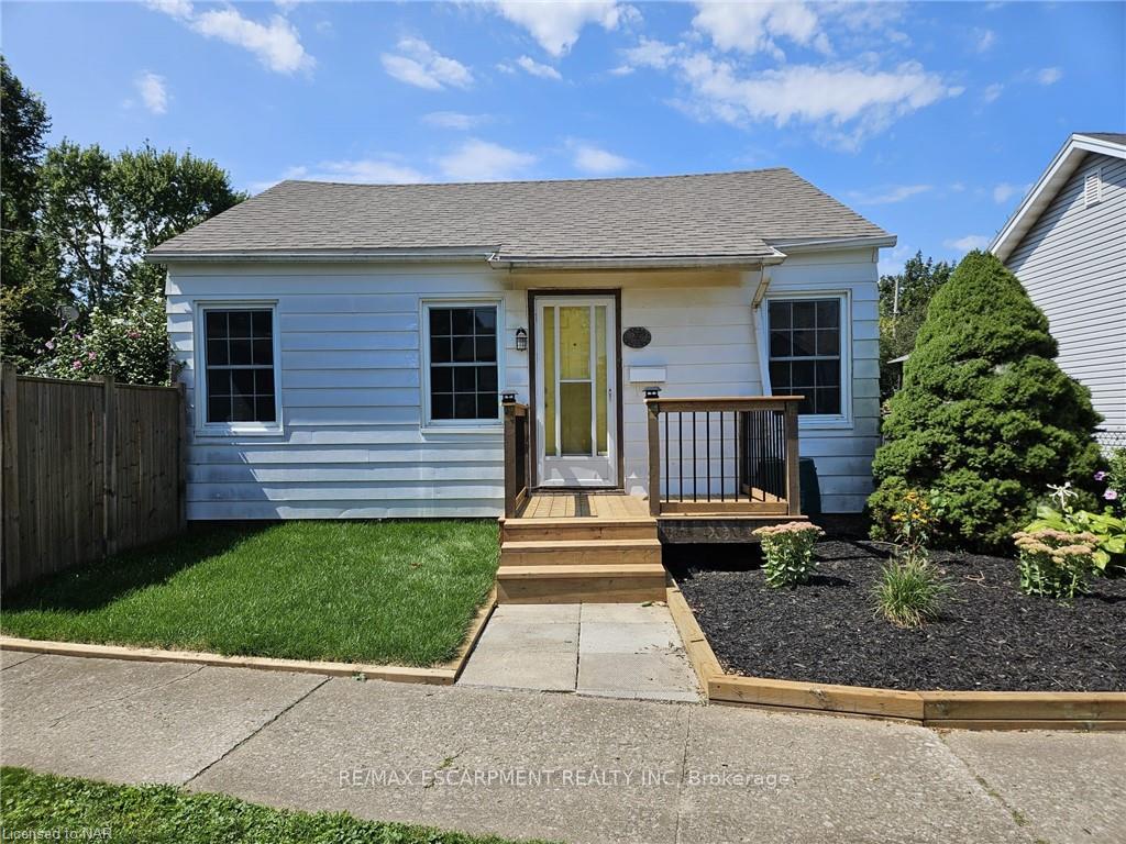 Front of 15 Shakespeare Avenue