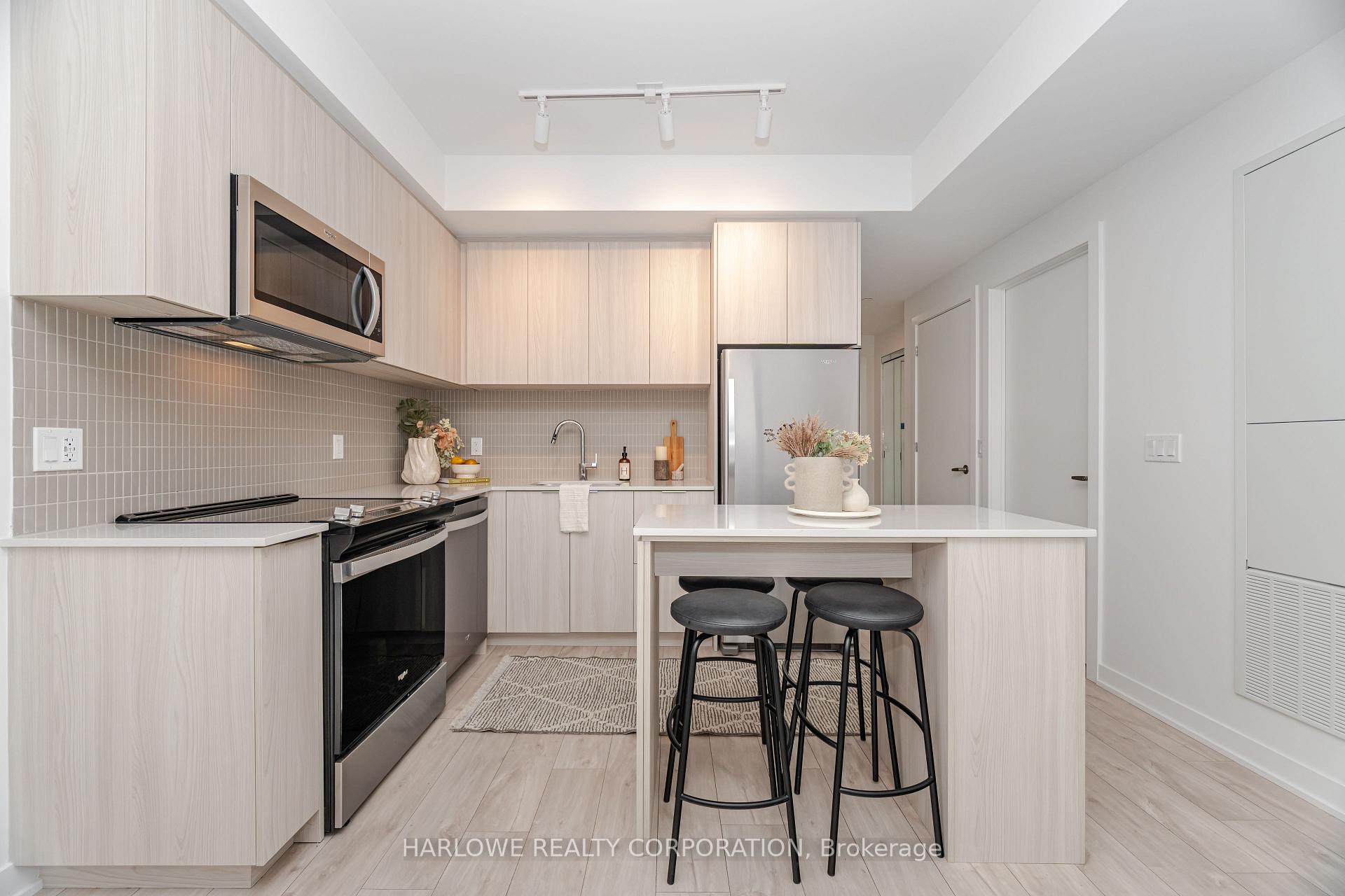 Photo 13 of Unit 317, 720 Whitlock Avenue, Milton, Cobban — HOMEH