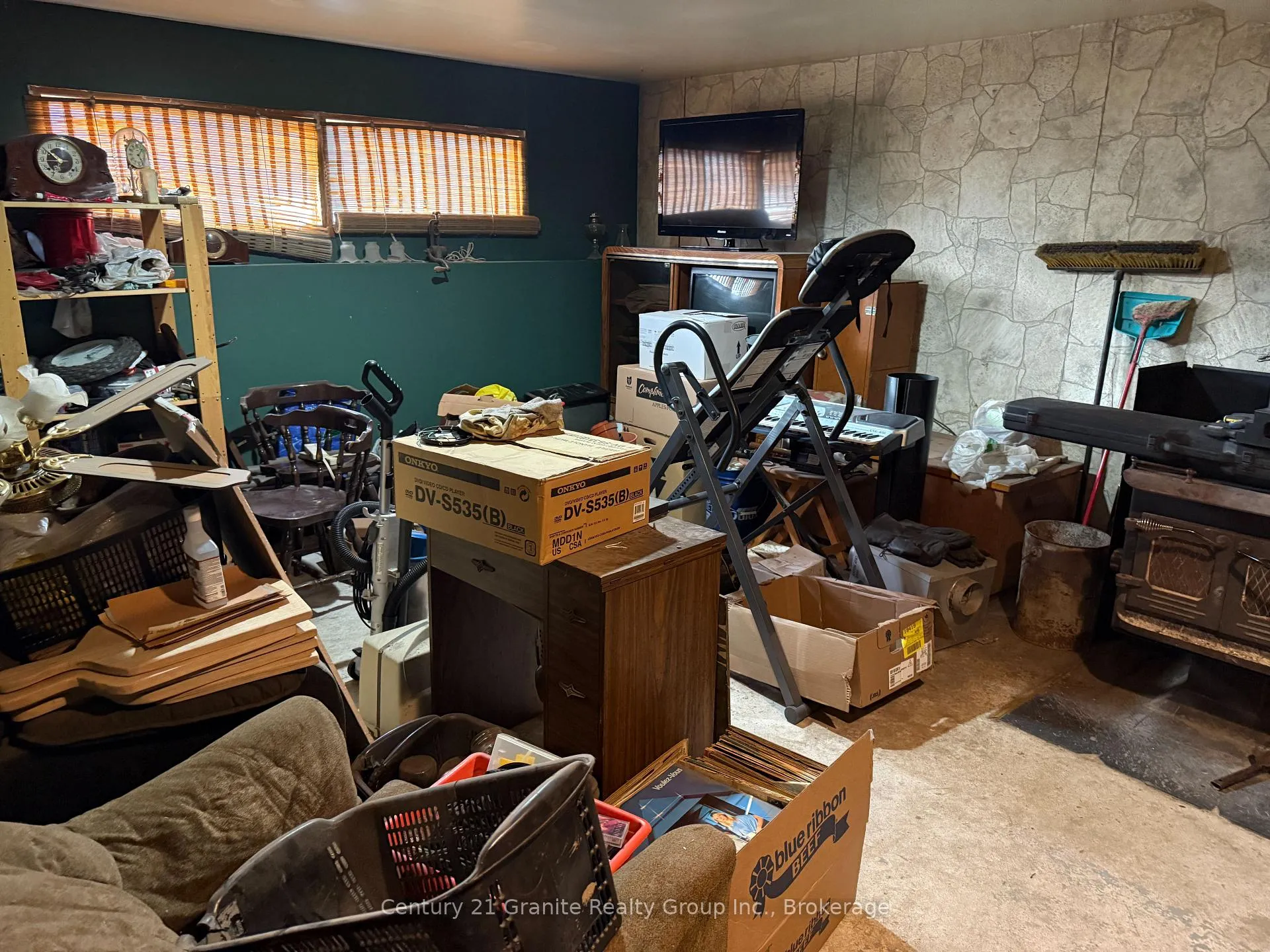 Photo 18 of 1028 Crabbe Lane, Dysart et al, Guilford — HOMEH
