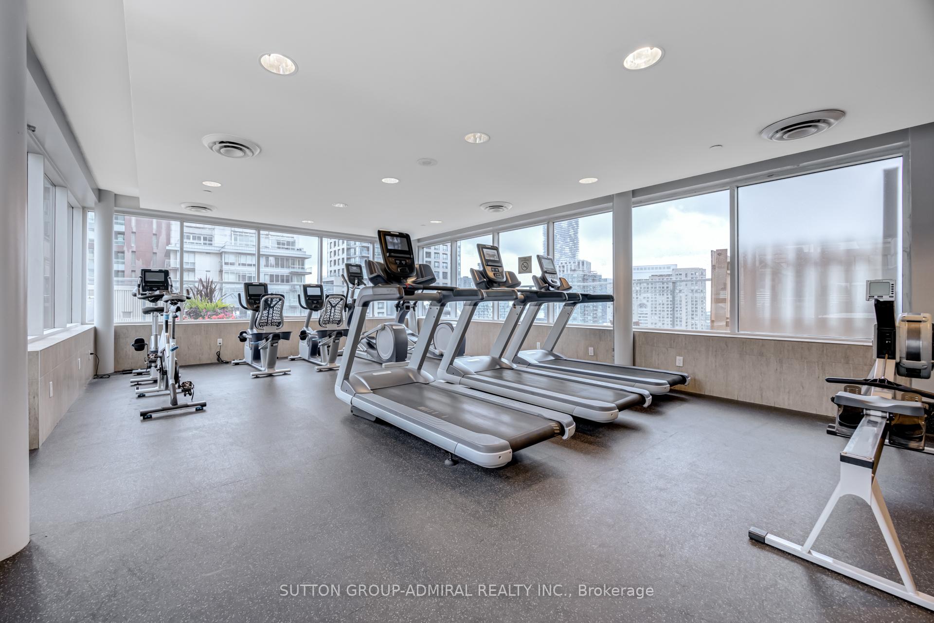 Photo 16 of Unit 2007, 1 King Street W, Toronto, Bay Street Corridor — HOMEH