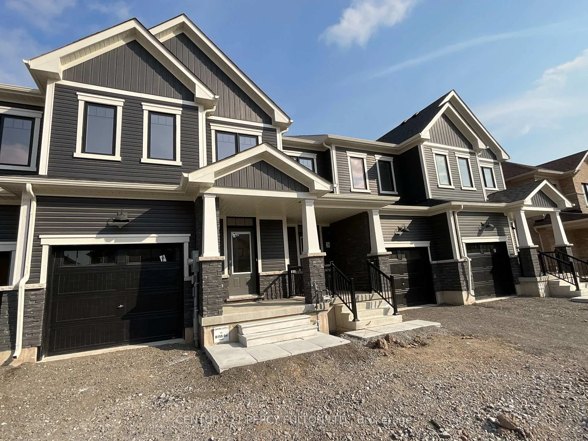Photo 1 of 242 Port Crescent, Welland, Dain City — HOMEH